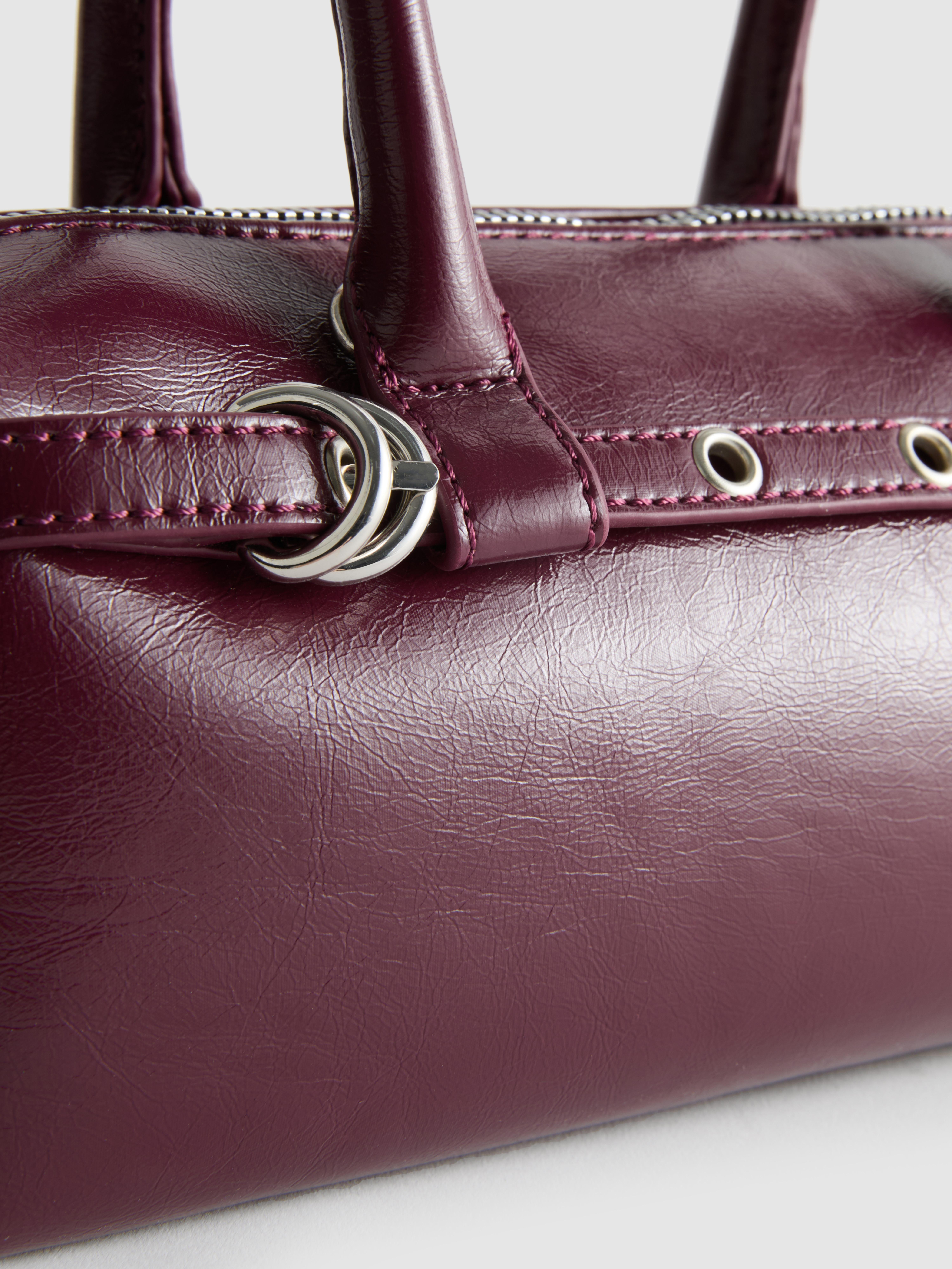 Schultertasche mit Ösen