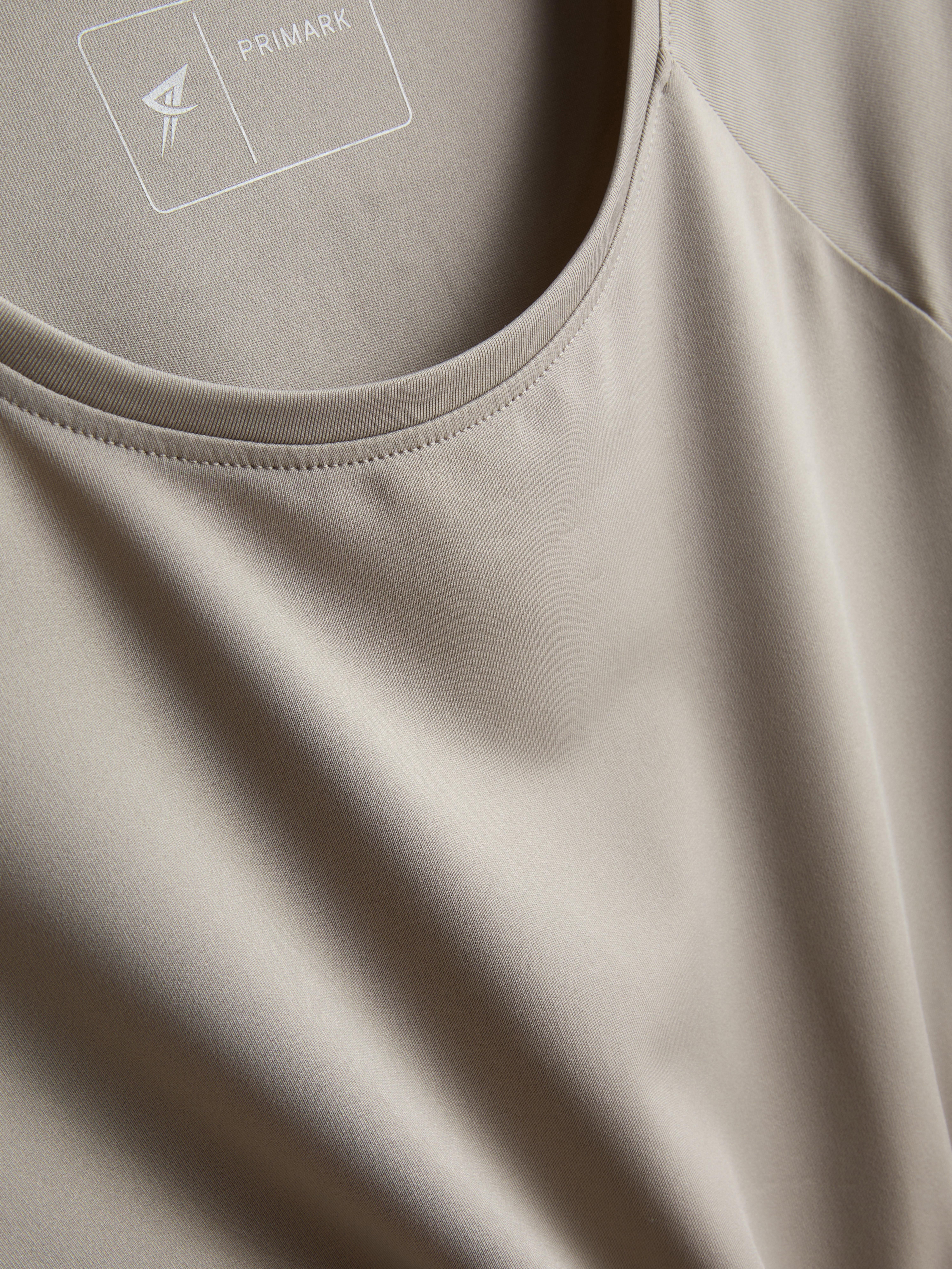 Raglan Active T-Shirt