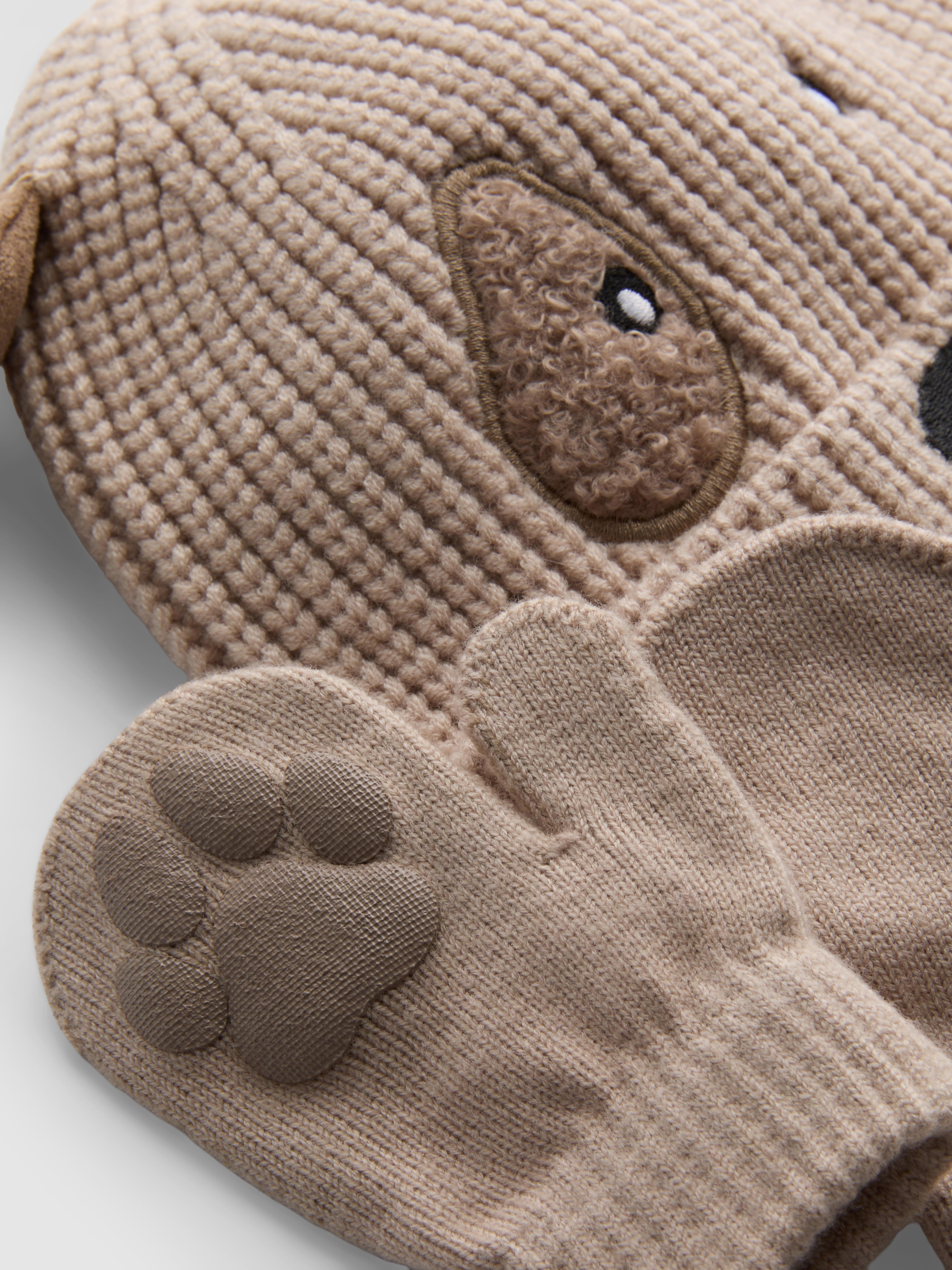 2pc Dog Beanie Hat and Mittens Set