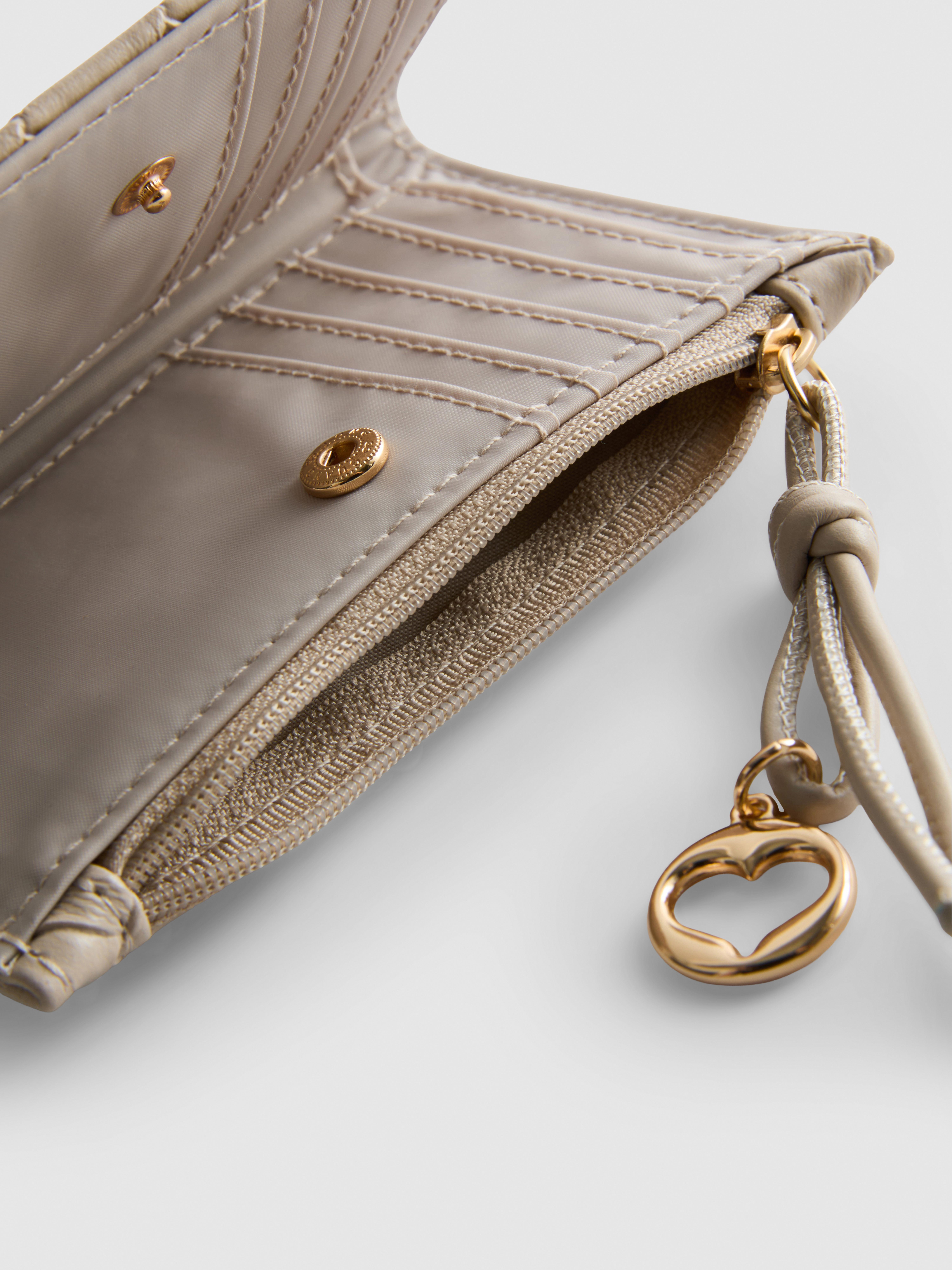 Initial Foldout Purse