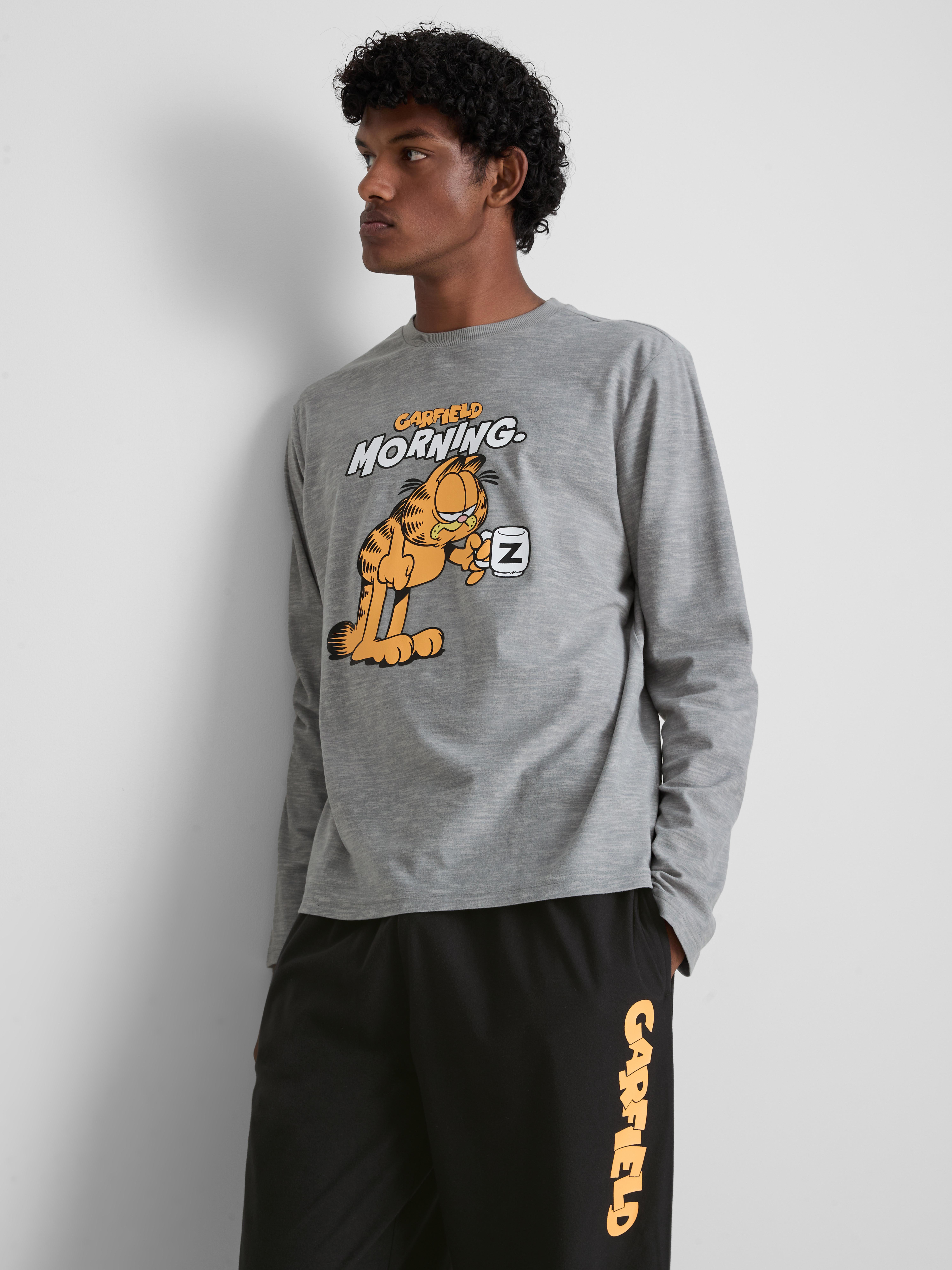Garfield Graphic Pajama Set