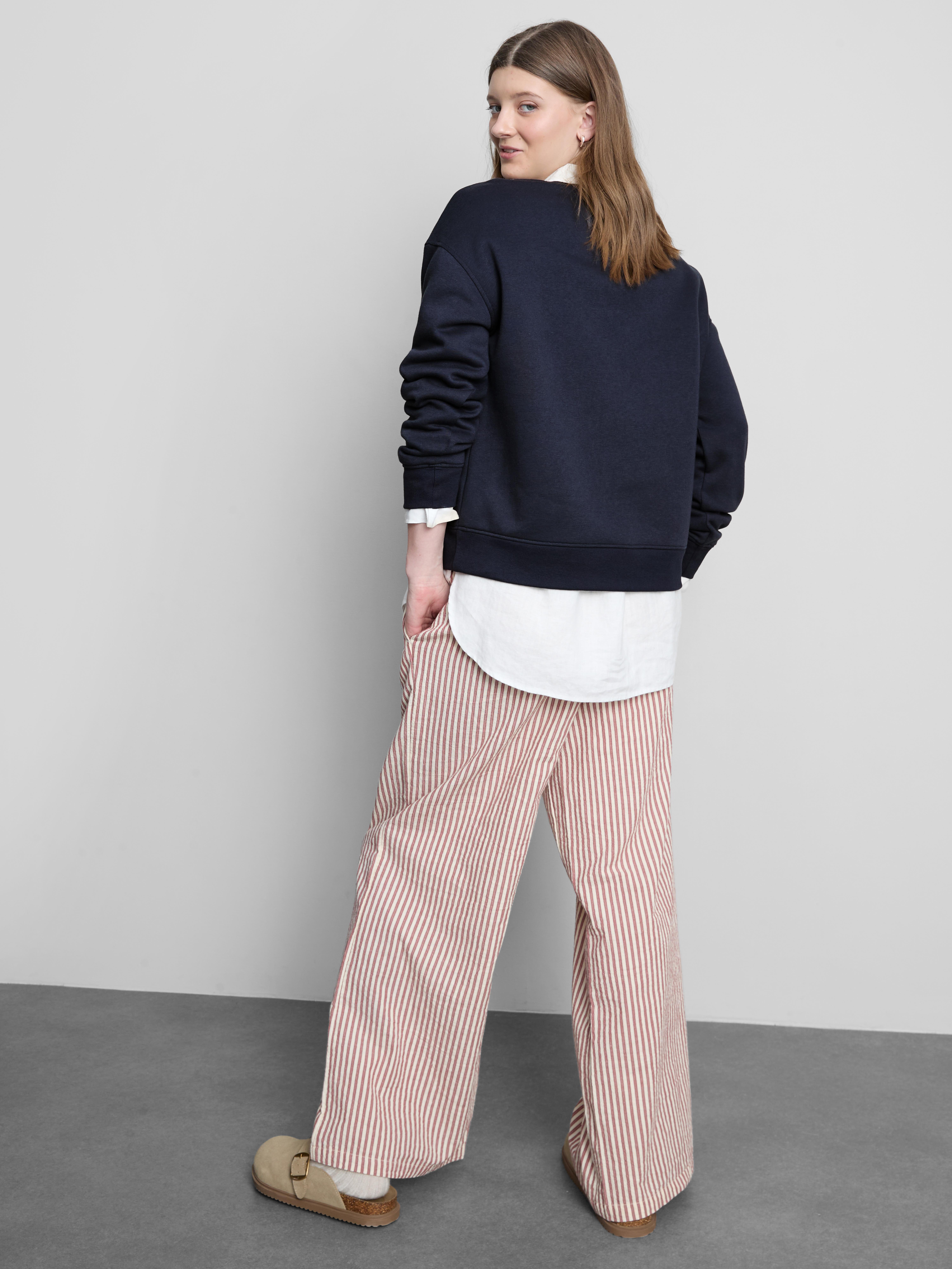 Disney's Stitch Graphic Relaxed Sweatshirt