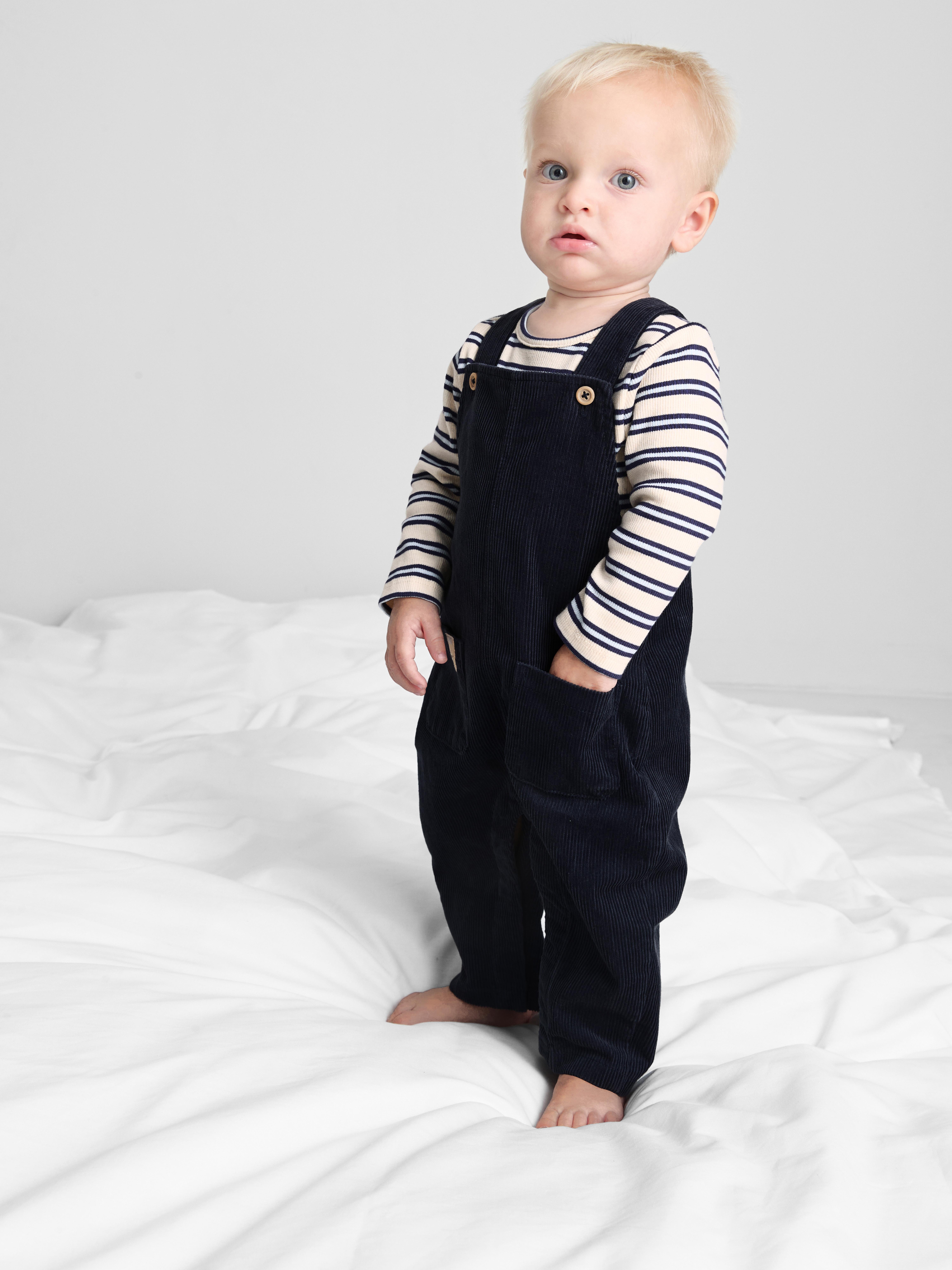 0-18mths | Pure Cotton Onesie and Corduroy Overalls Newborn Set