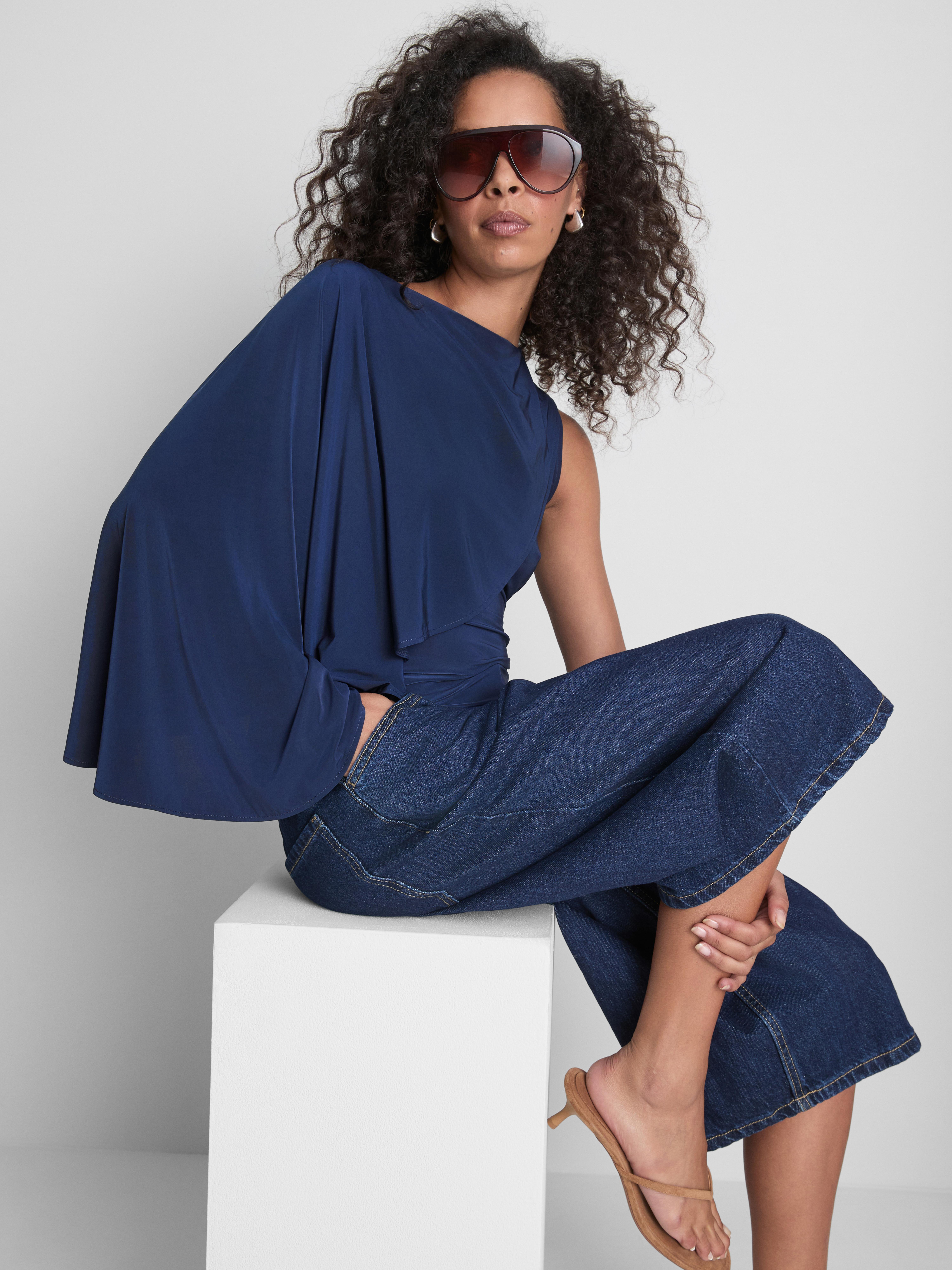 Asymmetric Cape Top