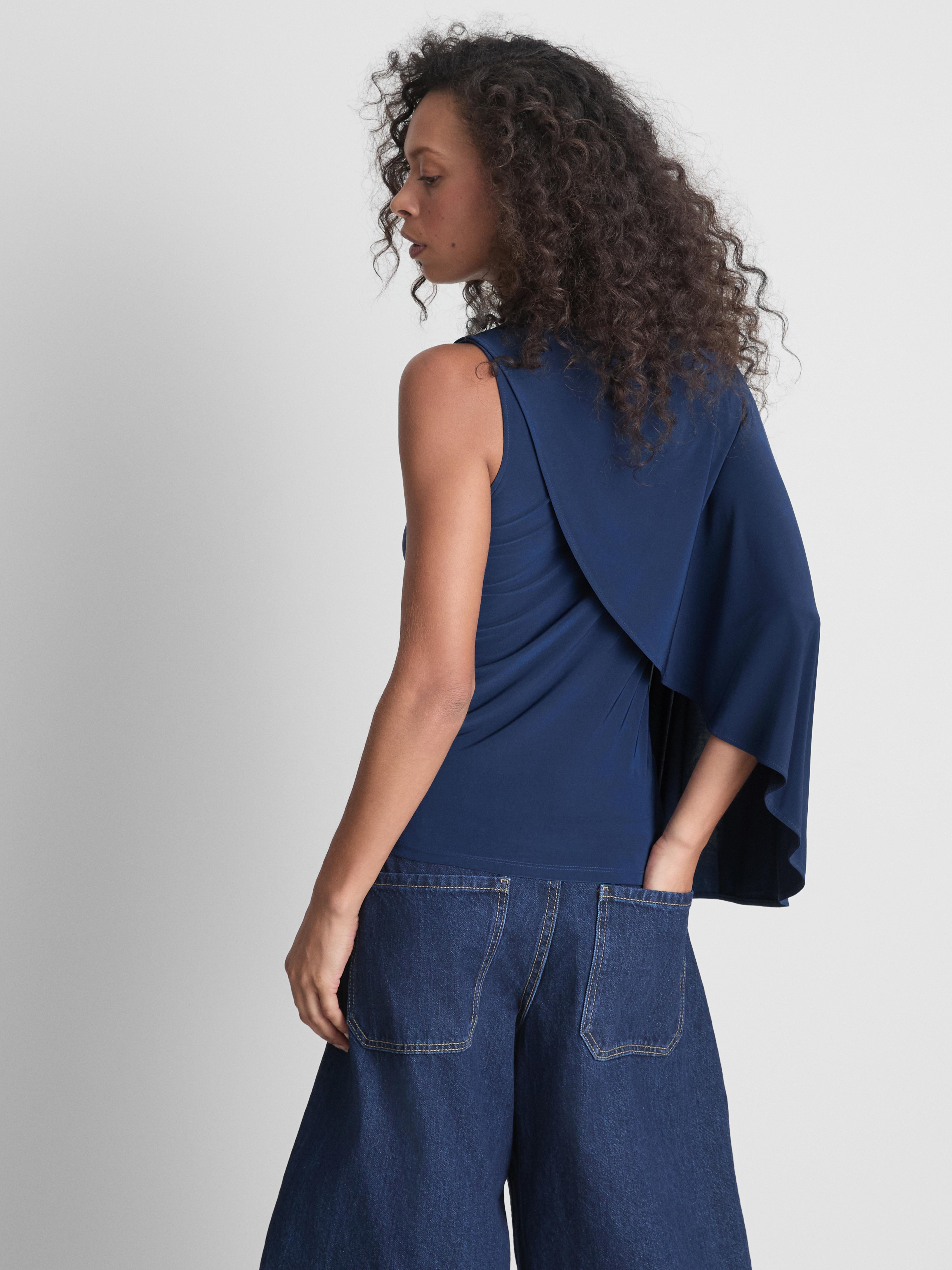 Asymmetric Cape Top