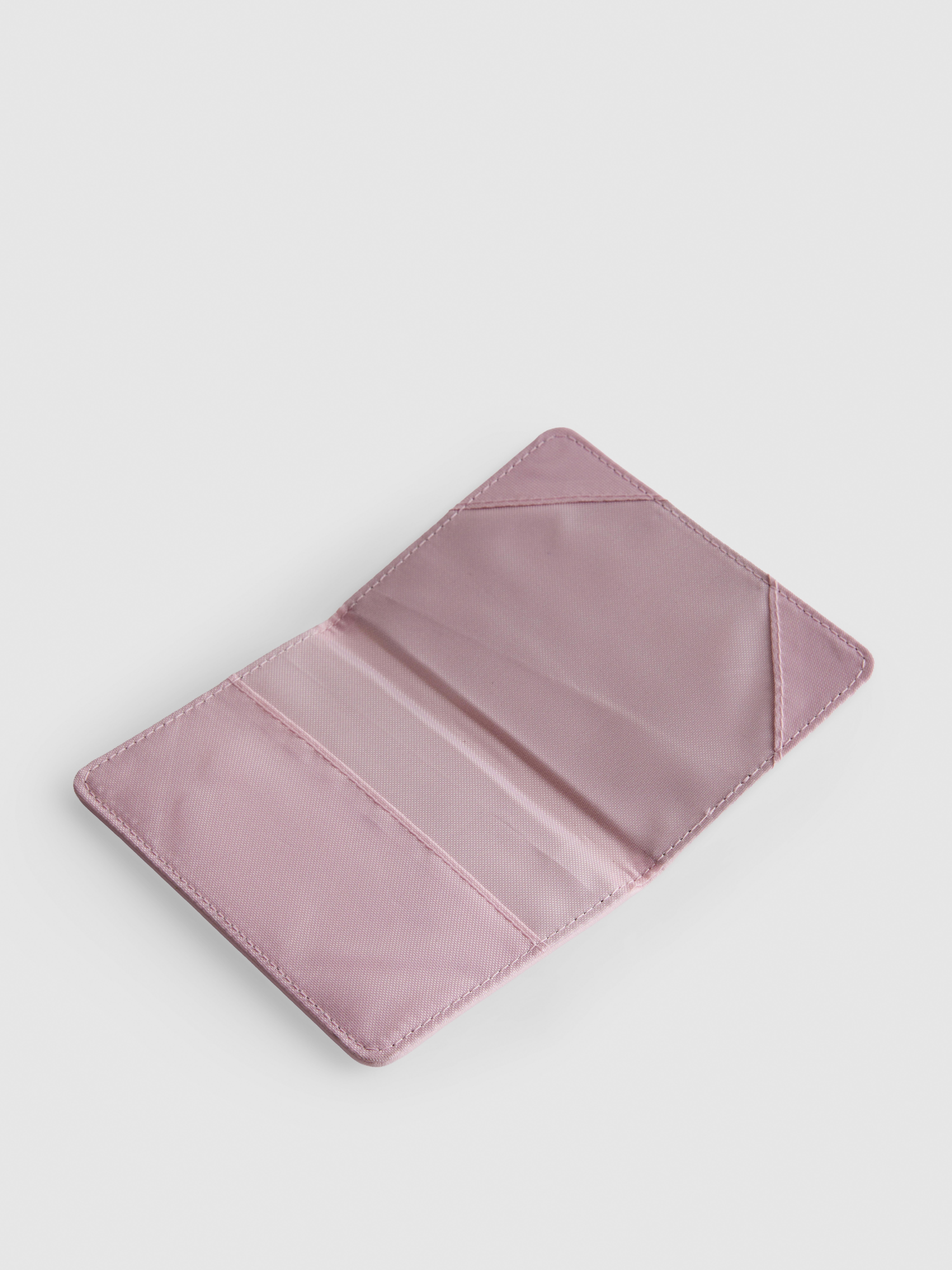 Bow Passport Holder