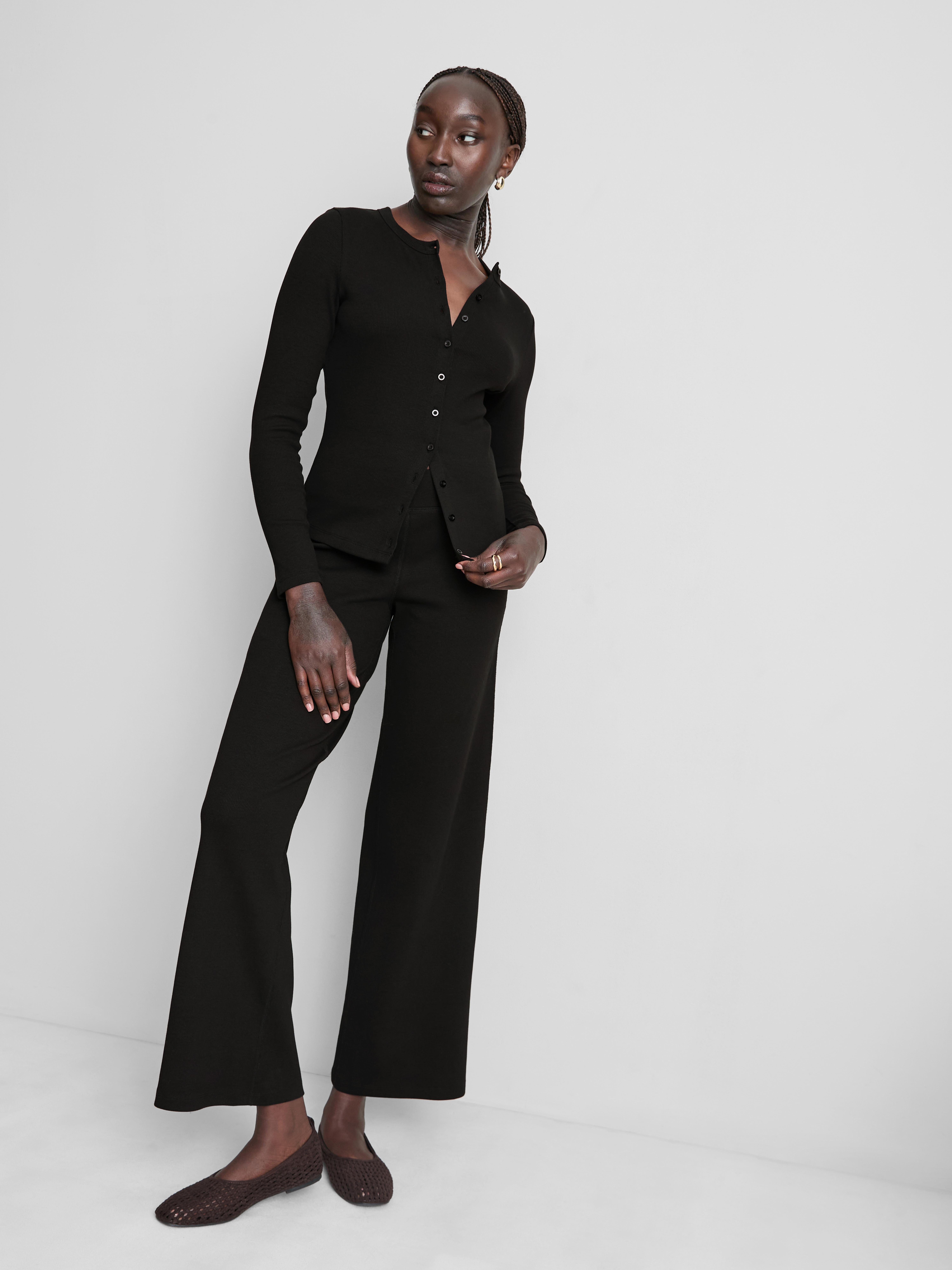 Ribbed Button-Front Long-Sleeve Top