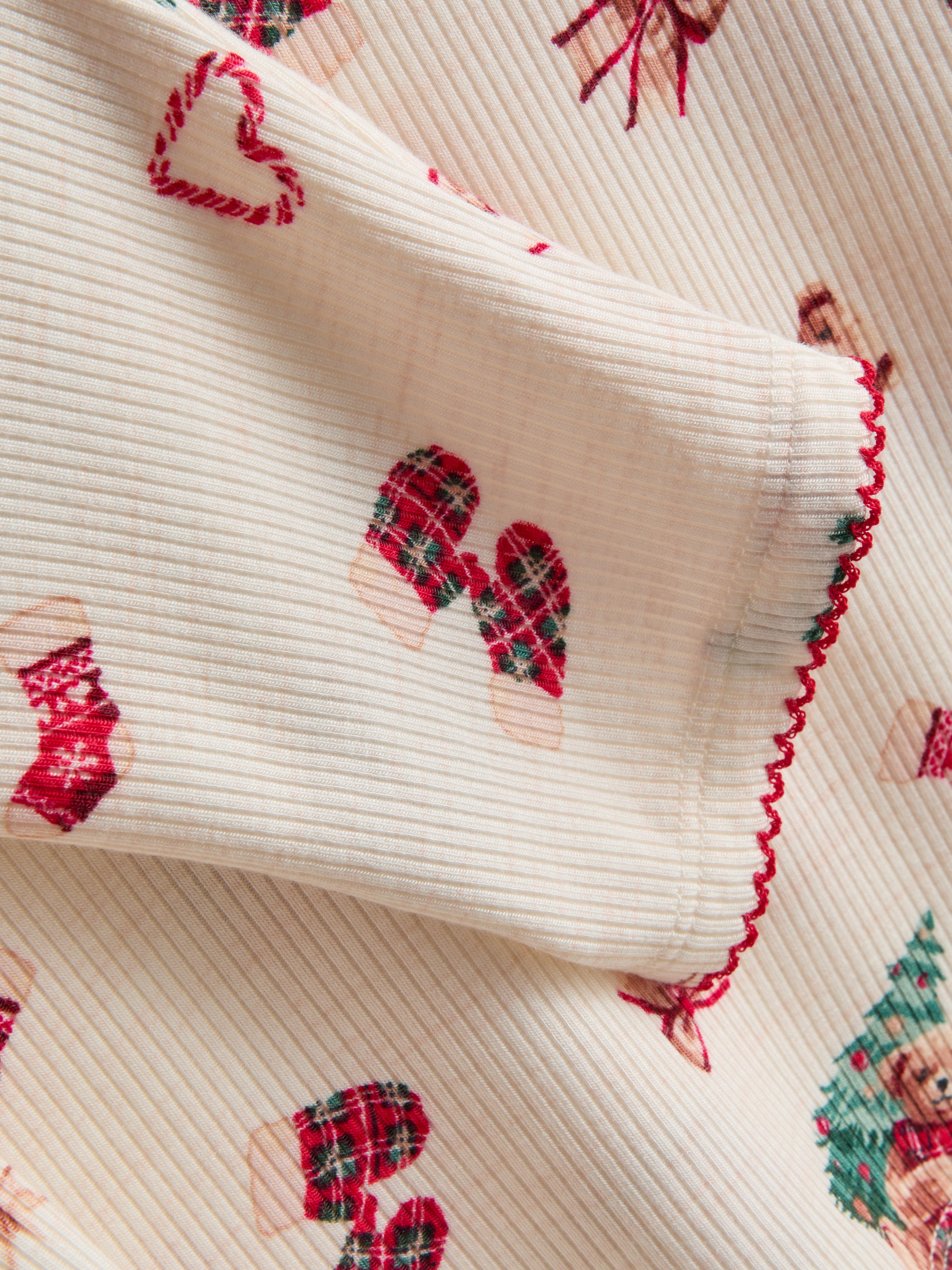 Love To Lounge Christmas Ribbed Bear-Print Pajama Top
