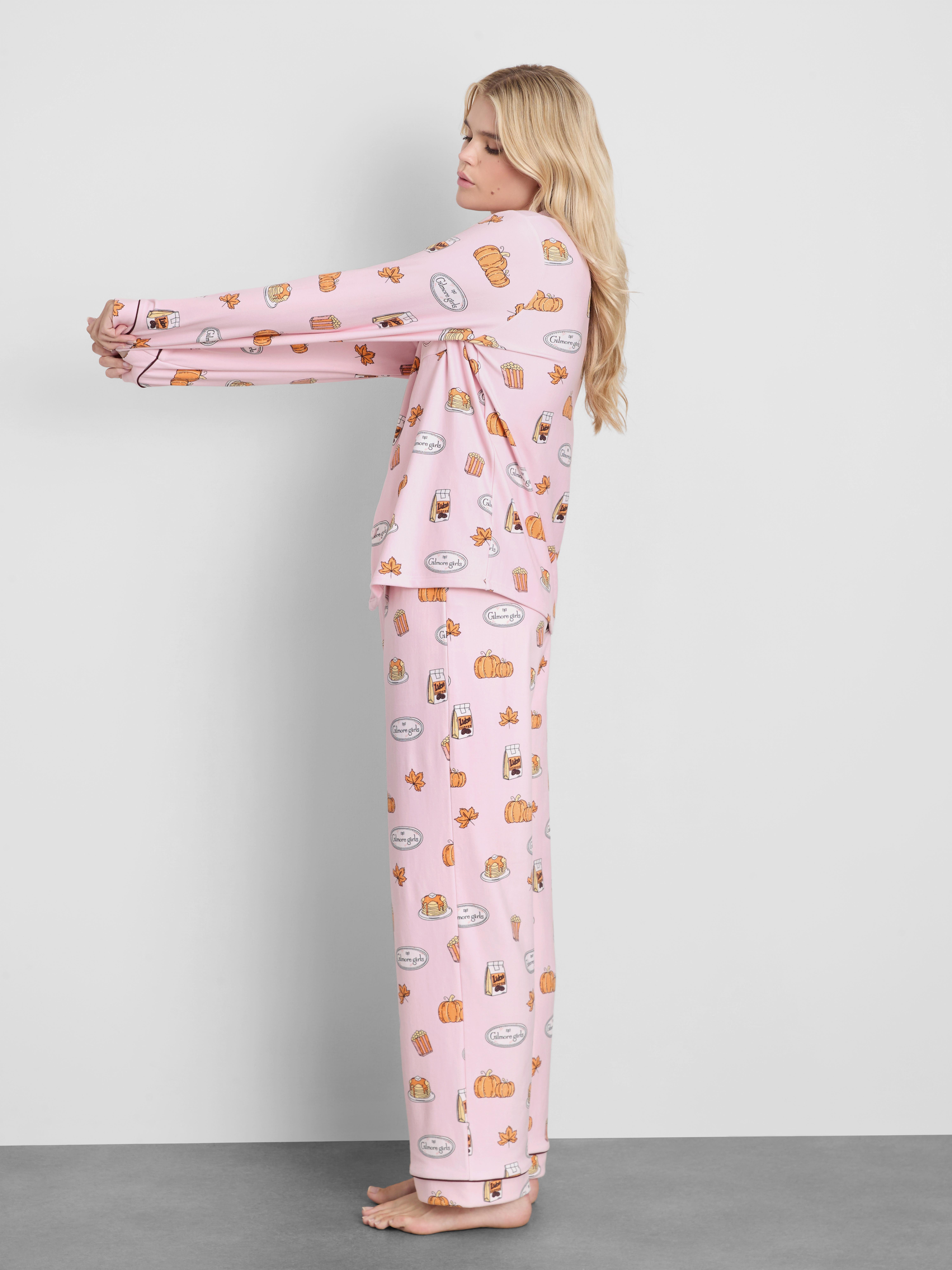 Gilmore Girls Graphic Boyfriend Pajamas
