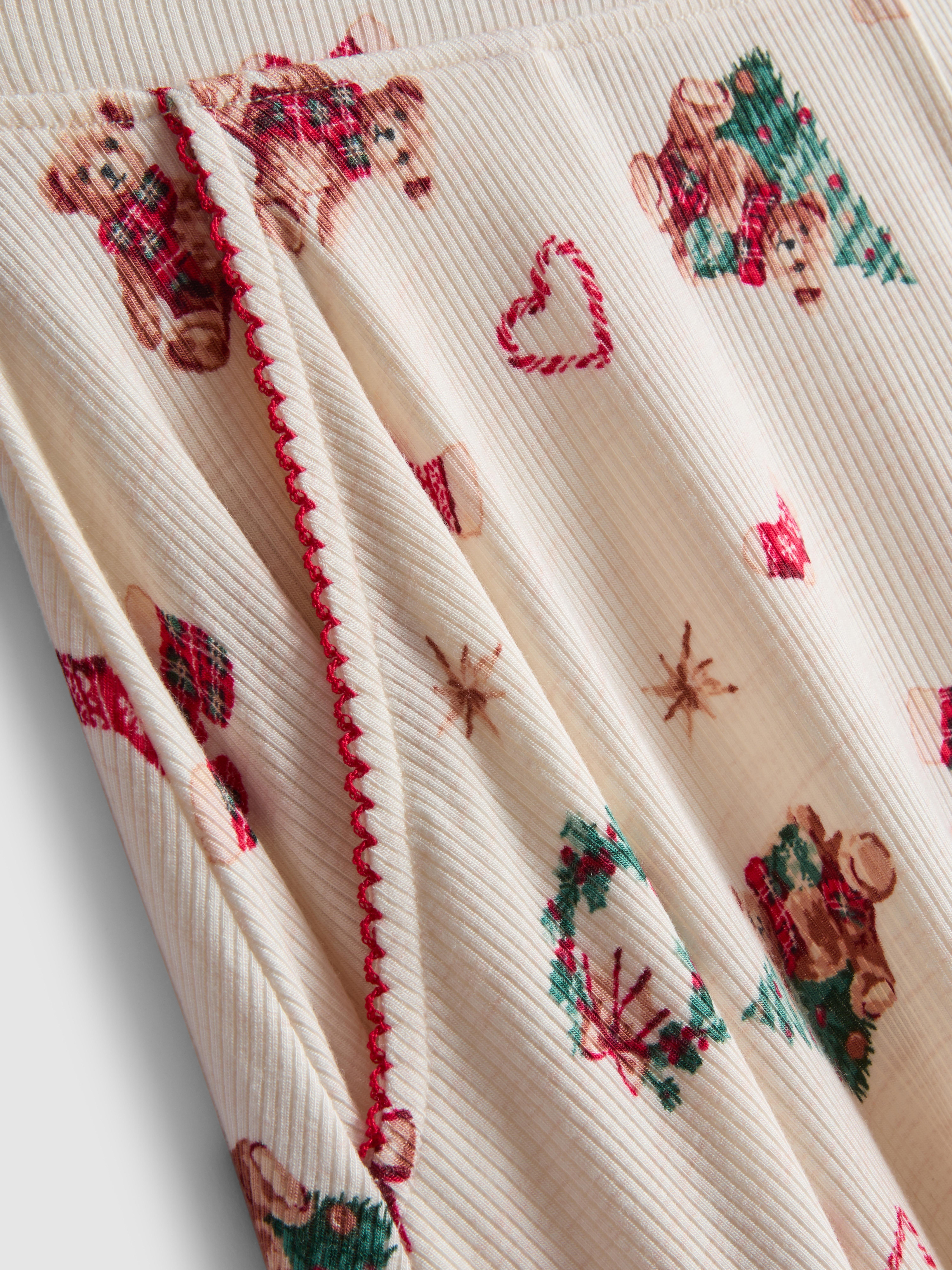 Love To Lounge Christmas Ribbed Bear Print Pajama Shorts