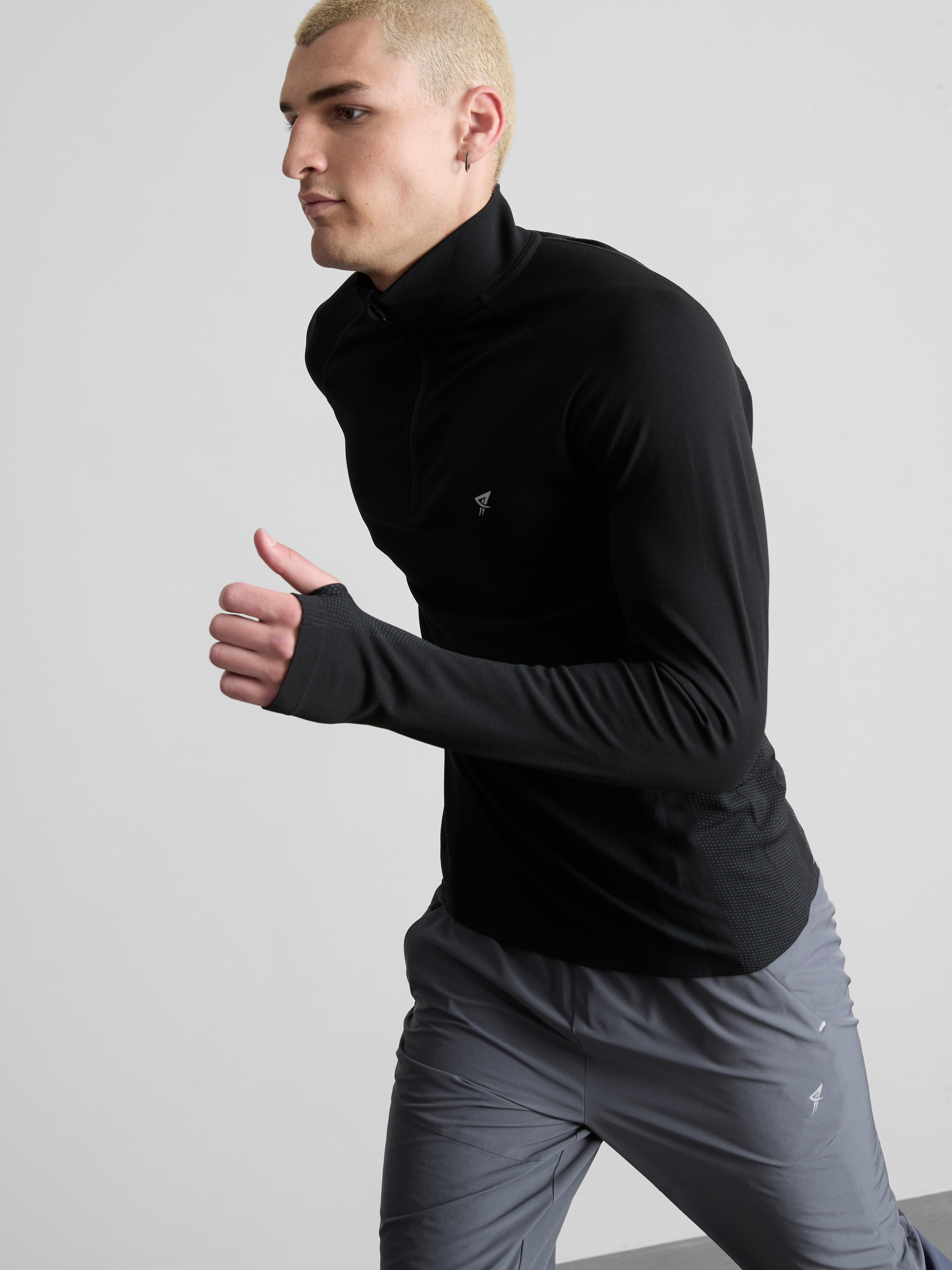 Fitness-Top mit Viertelreißverschluss
