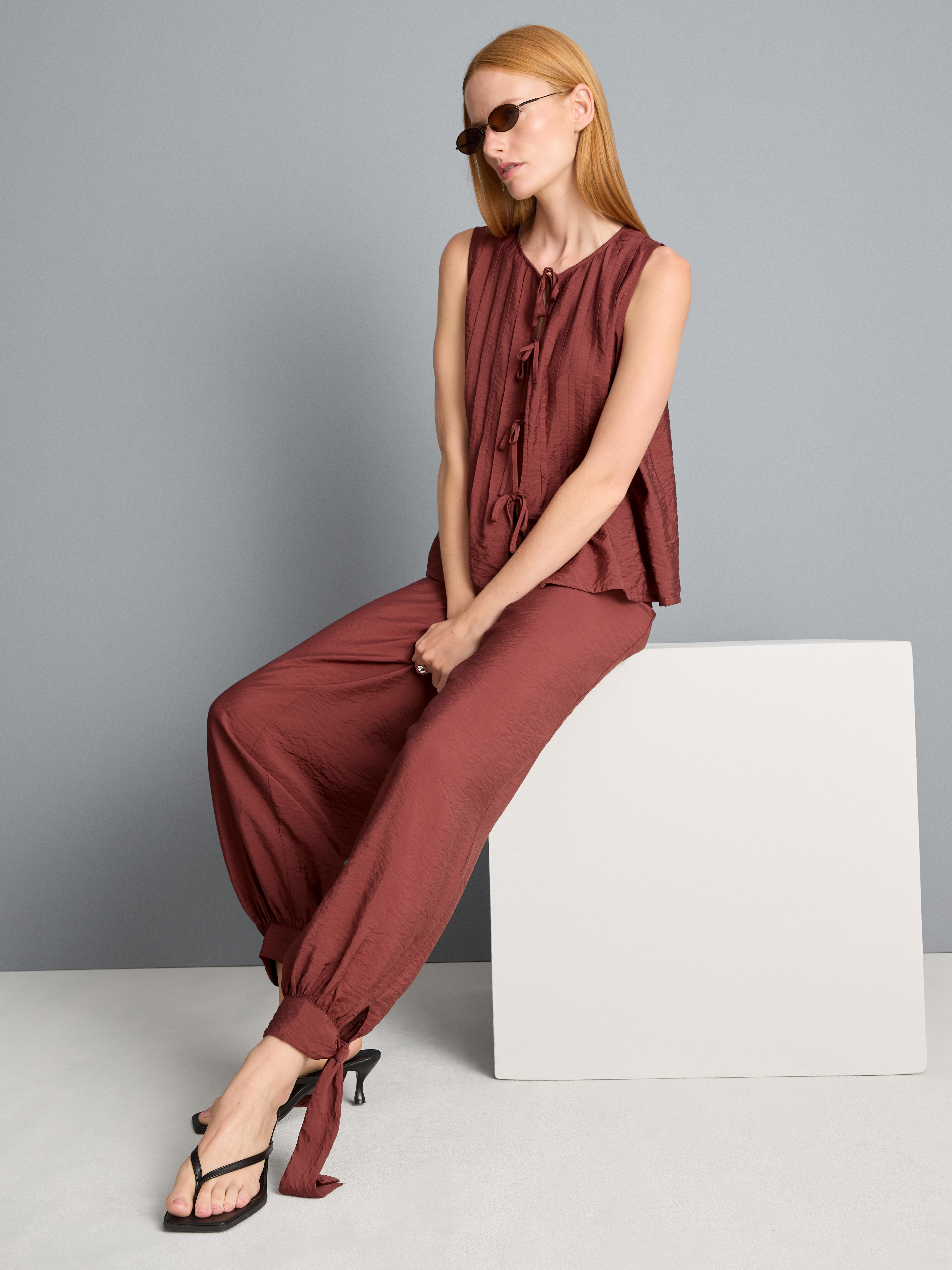 Textured Cocoon Leg Trousers