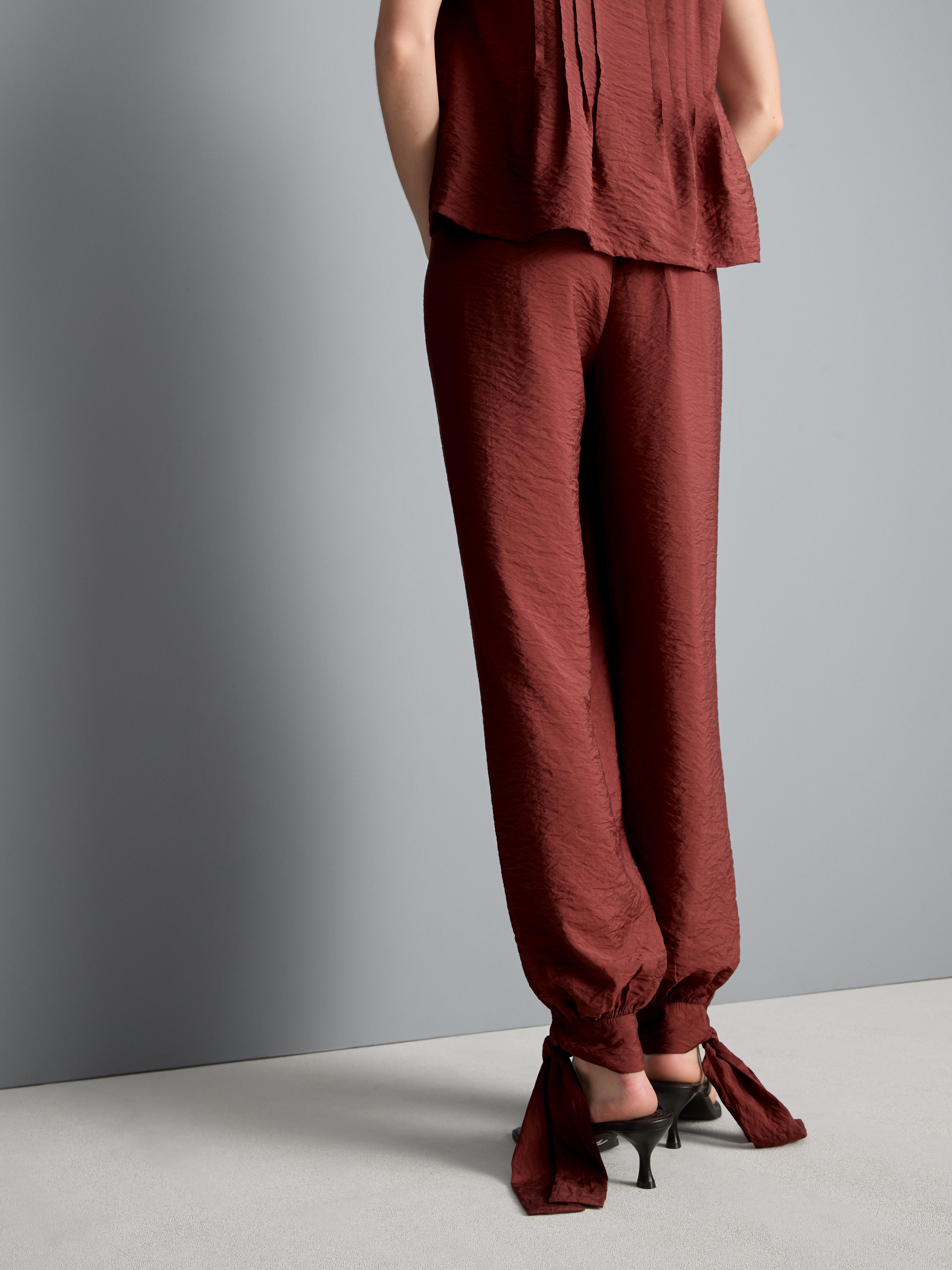Textured Cocoon Leg Trousers