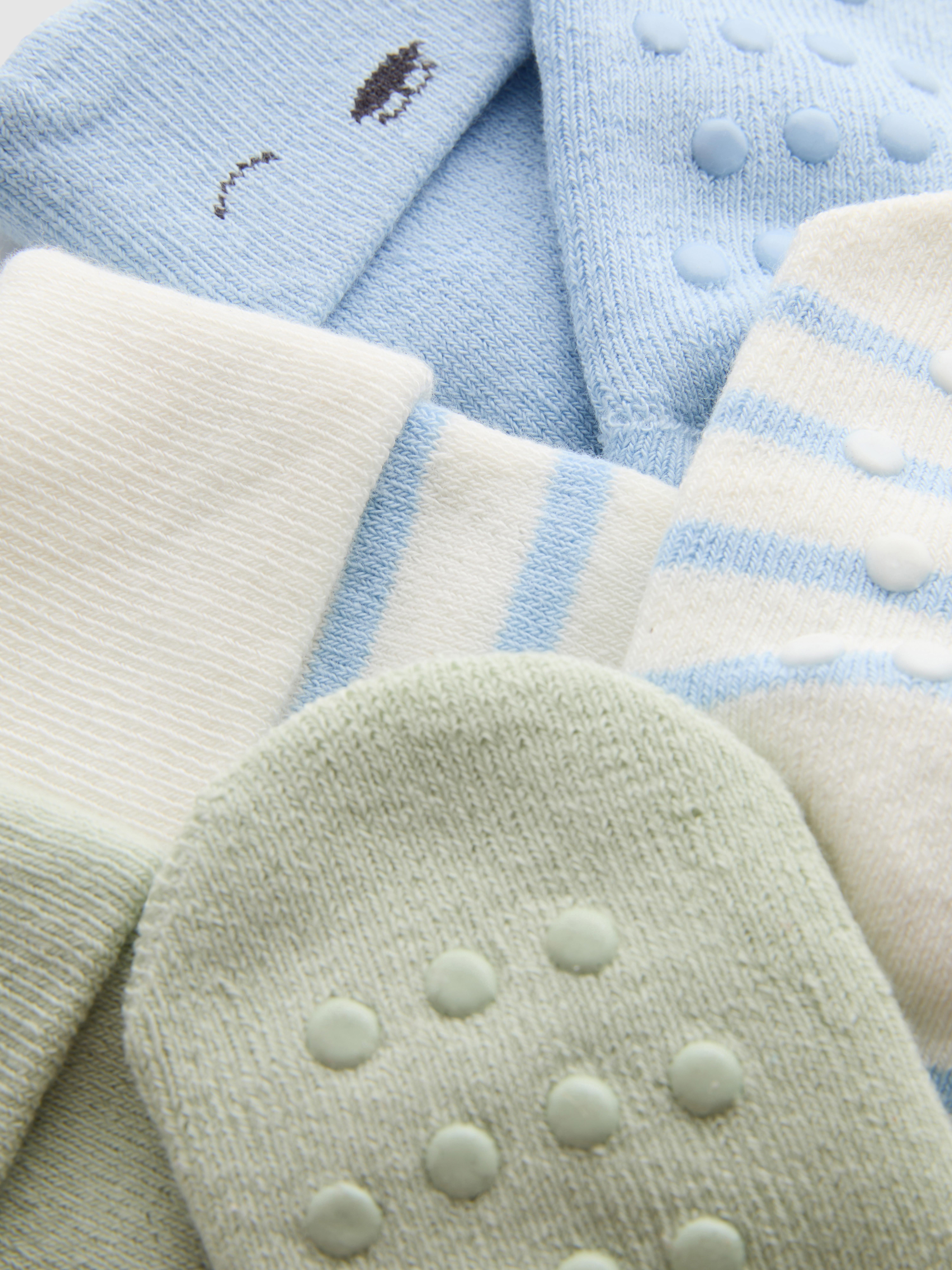 3pk Cotton-Rich Grip-Sole Socks