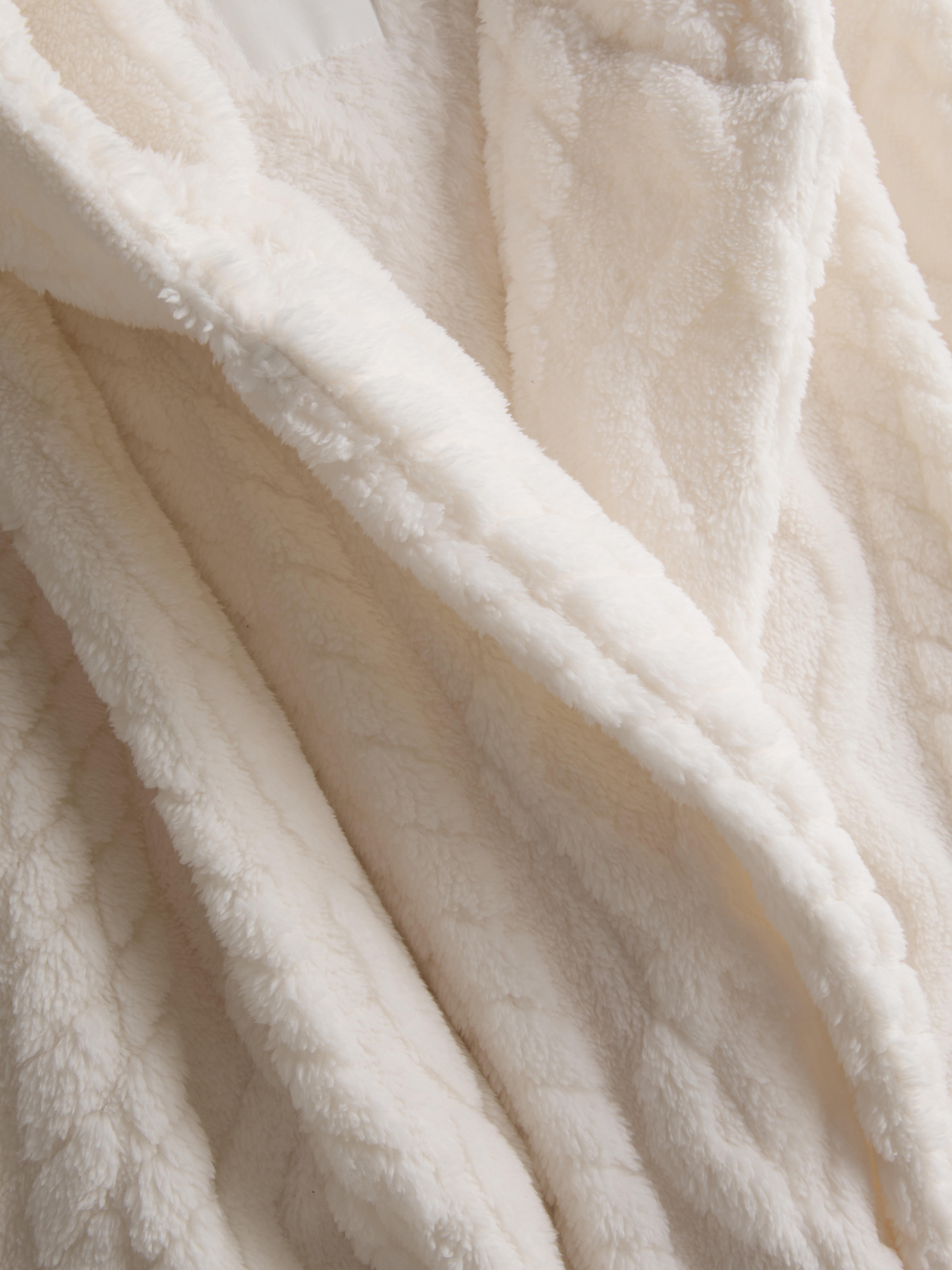 Love To Lounge Cable Knit Borg Bathrobe