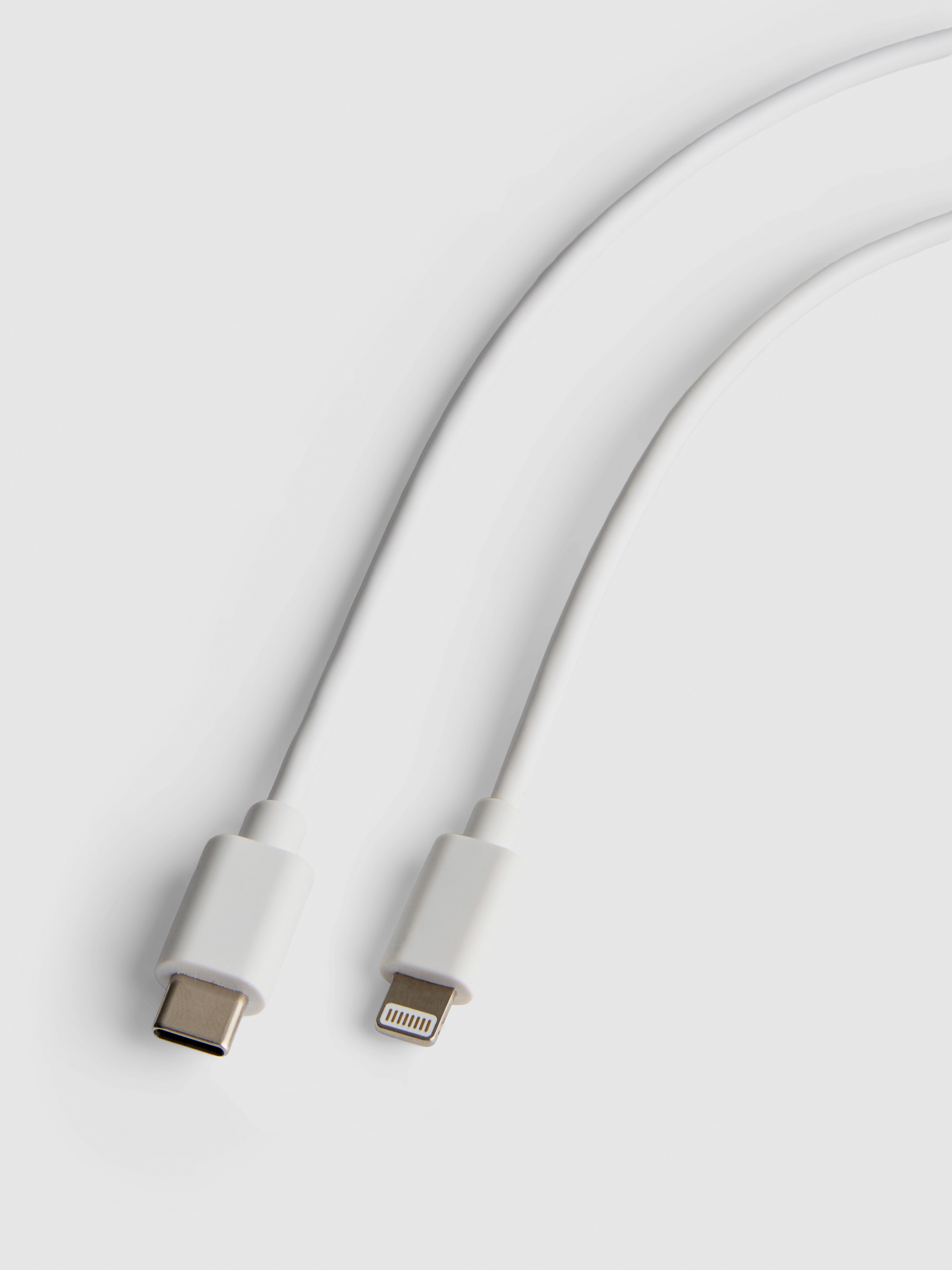 2 méteres USB-C–Lightning kábel