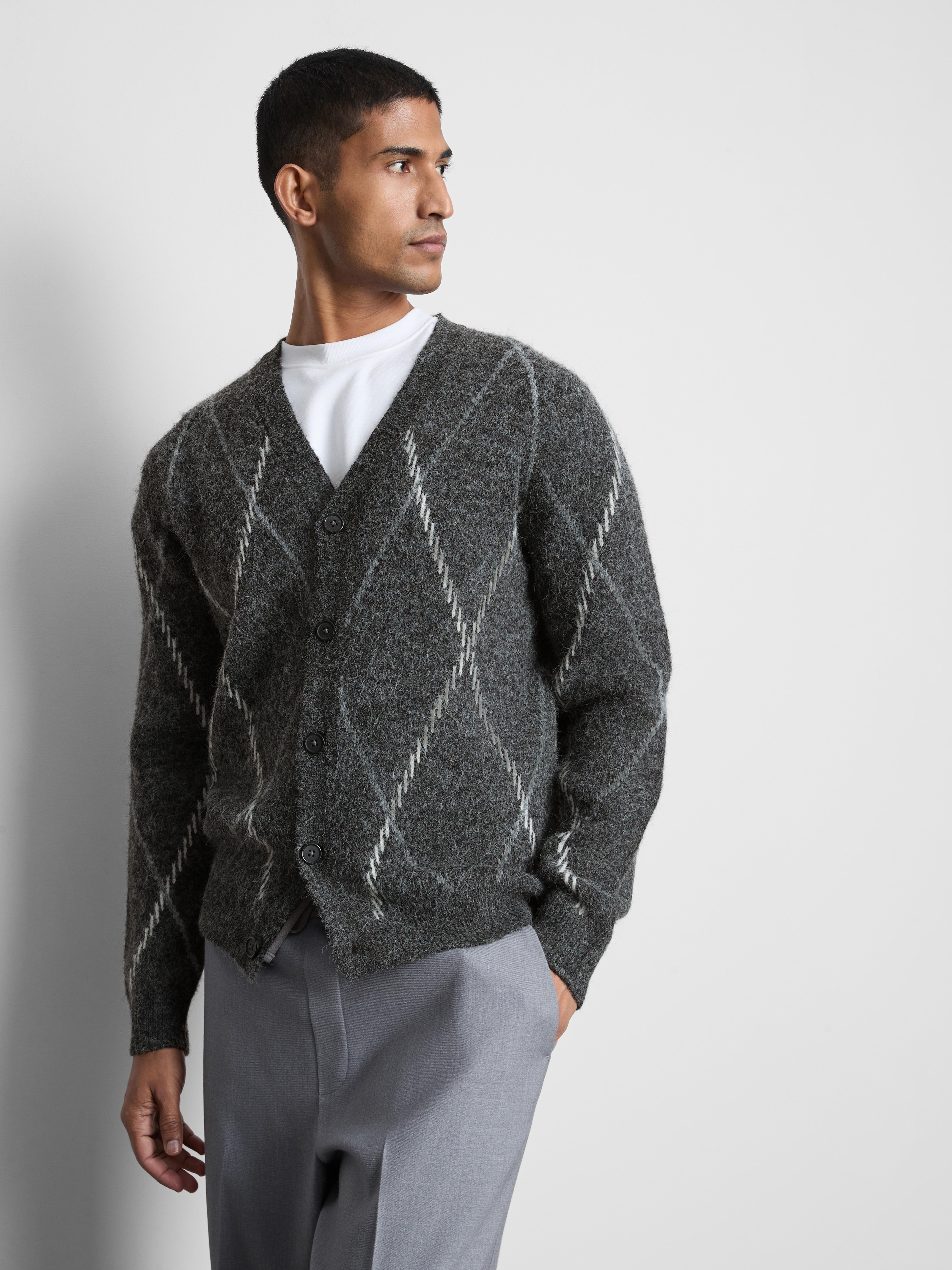Cárdigan de punto con rombos Argyle de The Edit