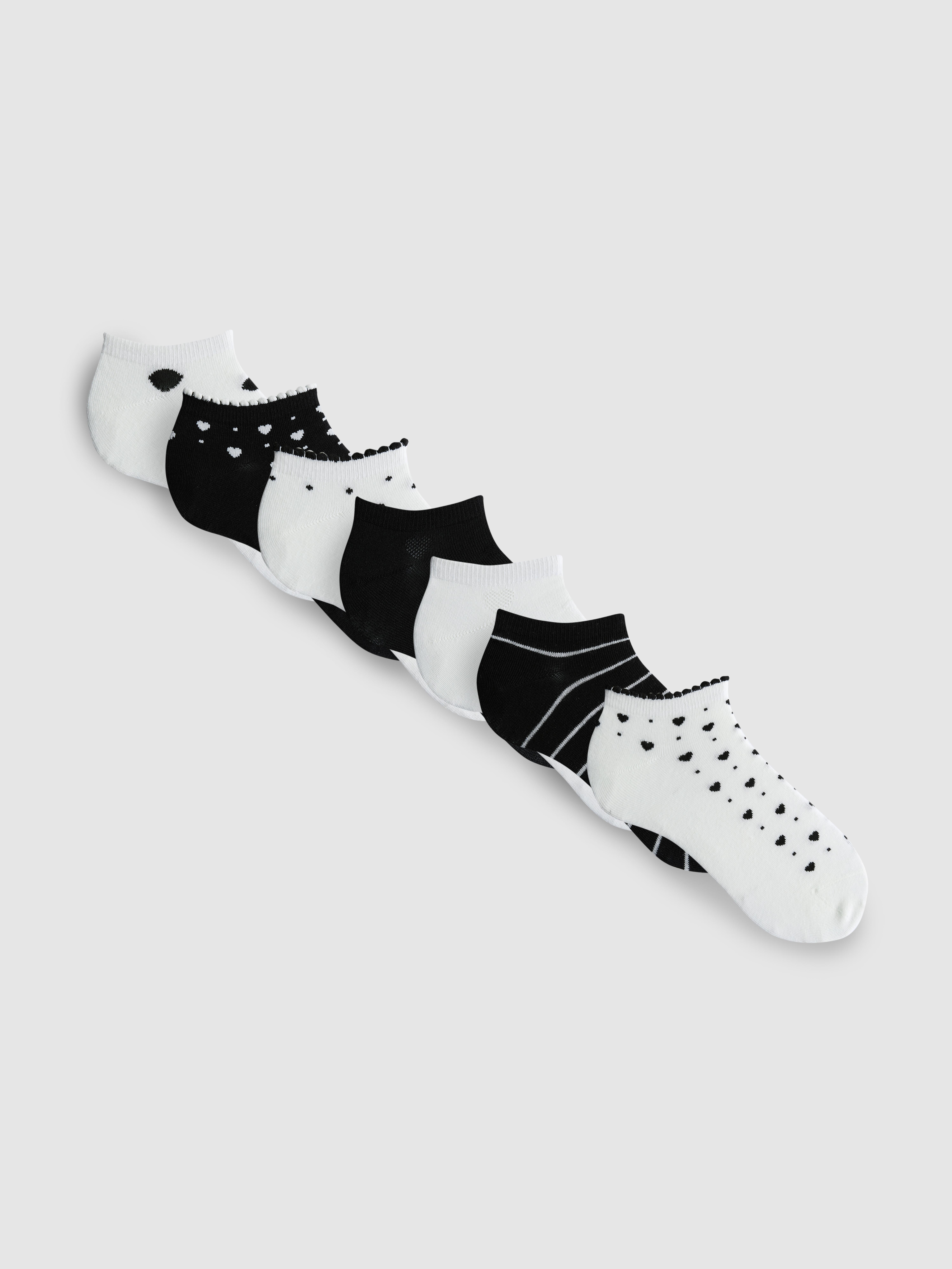 7pk Heart Print Cotton Rich Sneaker Socks