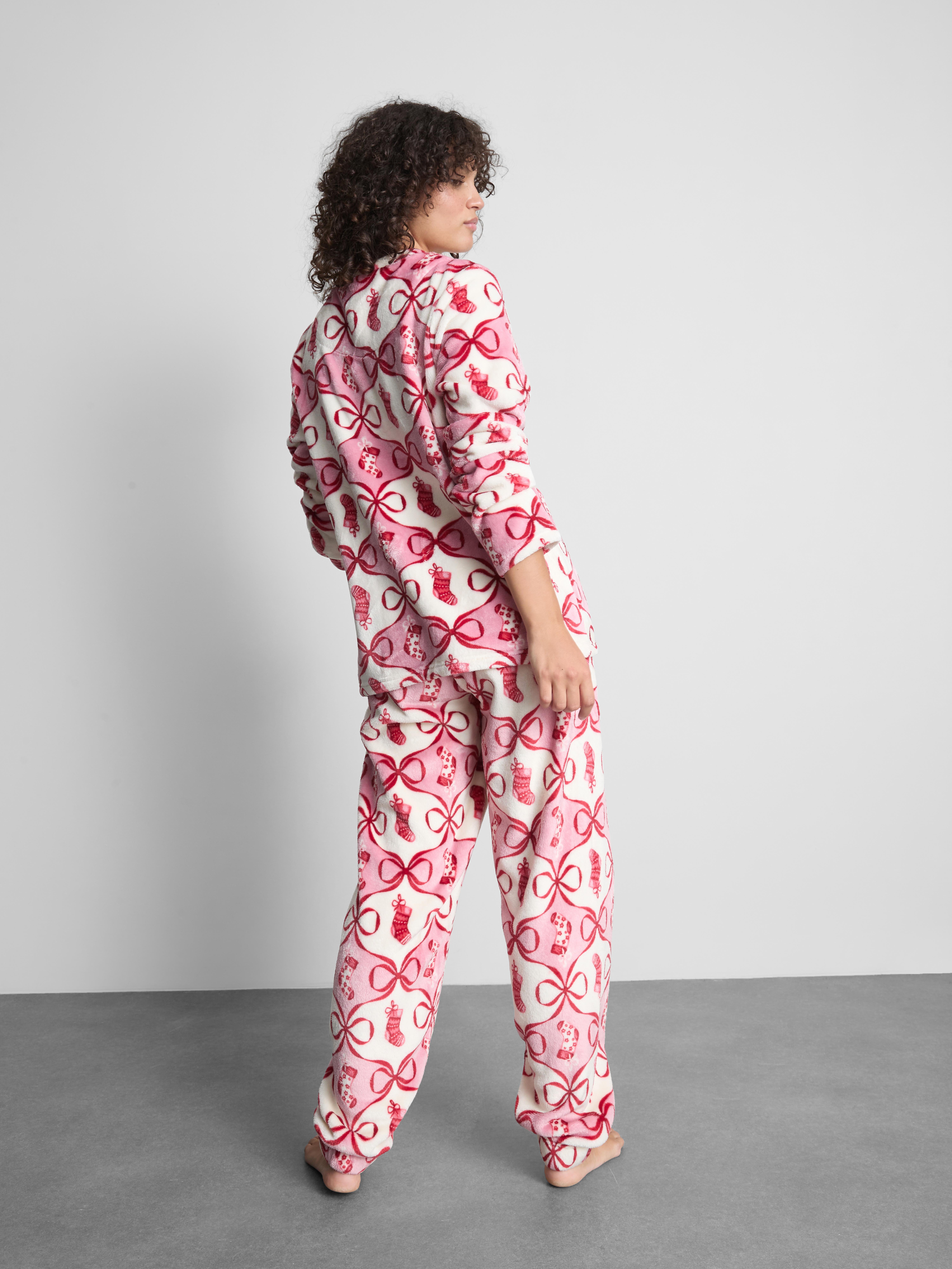 Christmas Plush Long-Sleeve Pajamas
