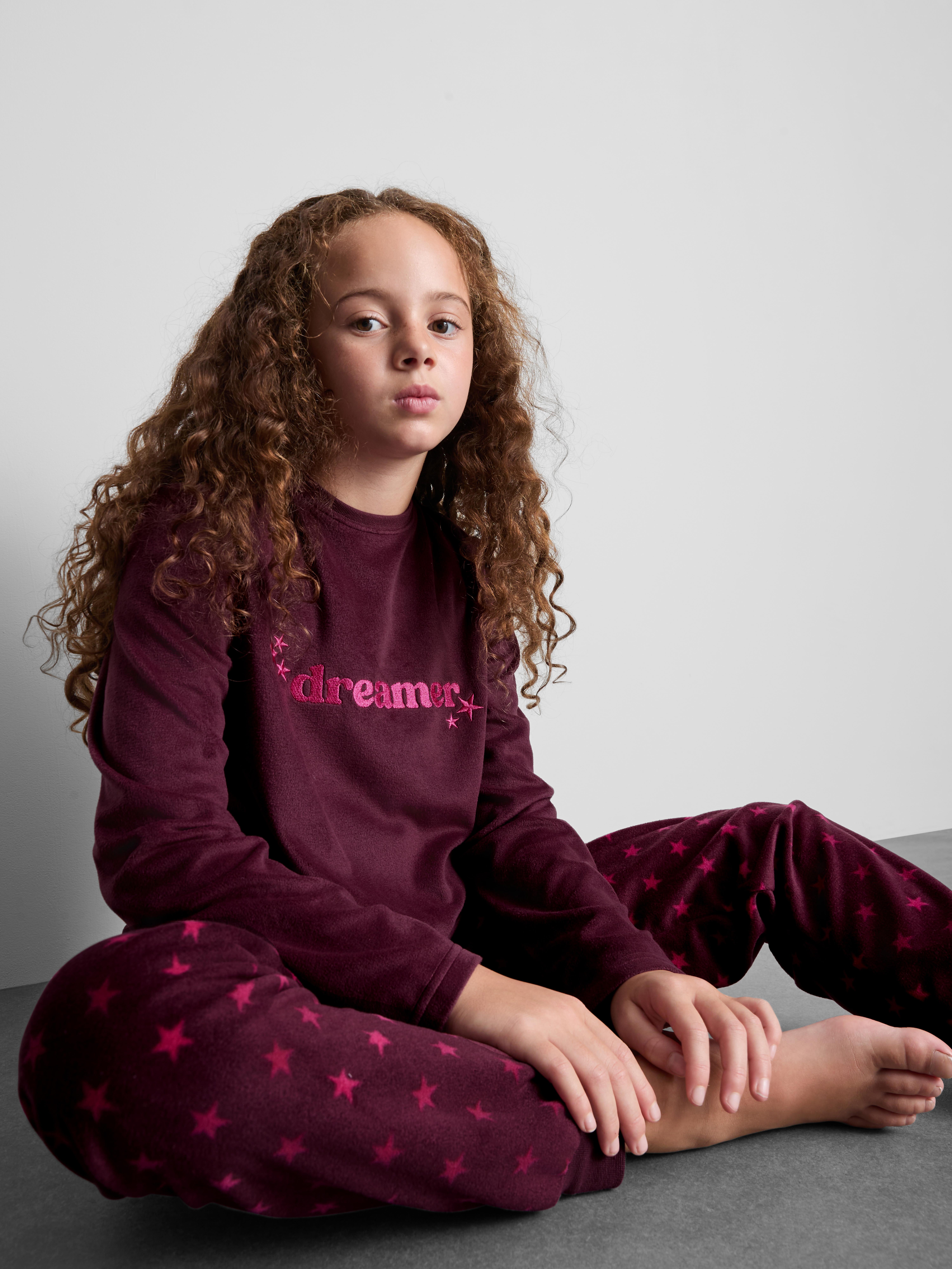 7–15 J. | Fleece-Schlafanzug mit Slogan