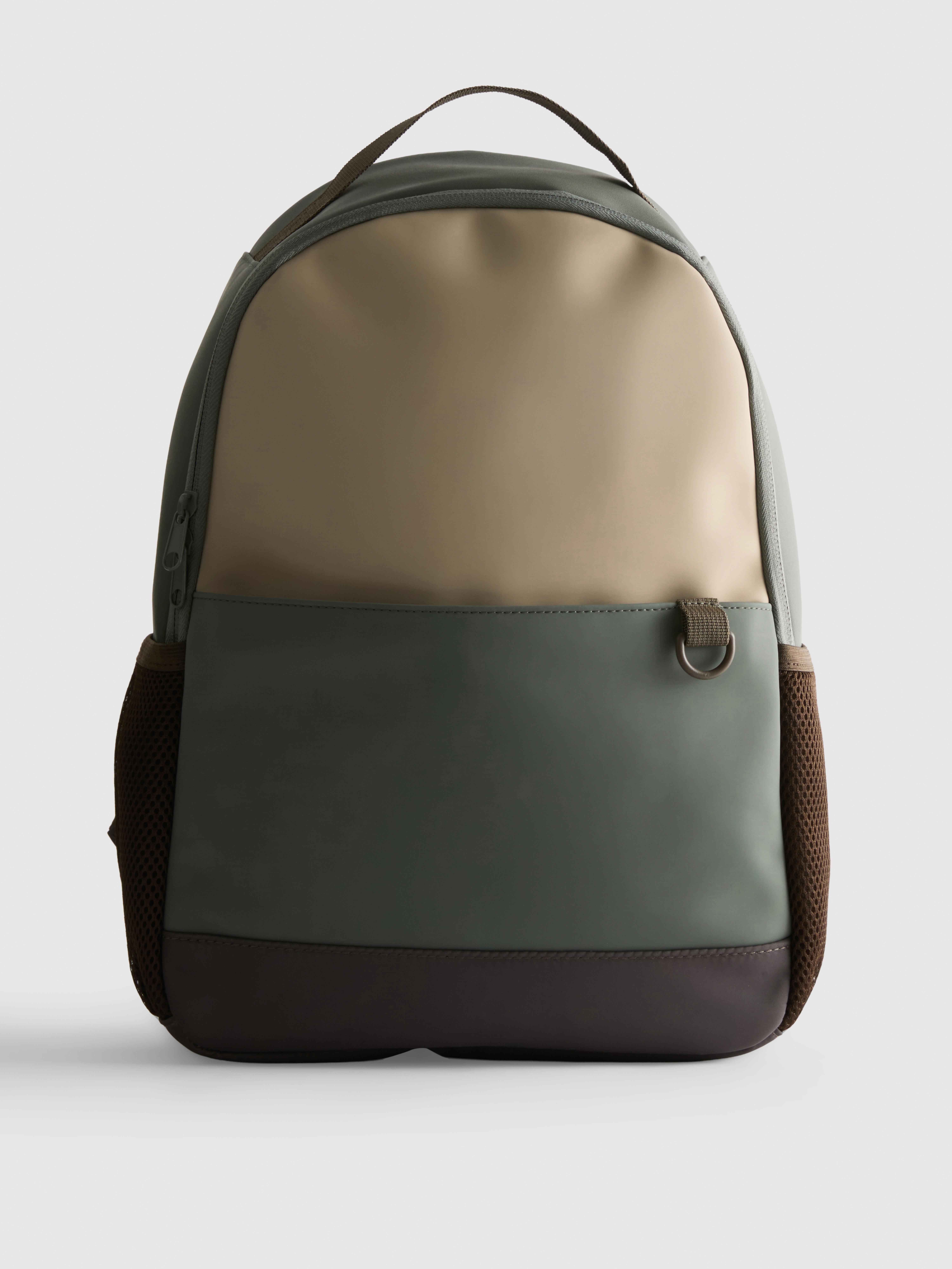 Sac à dos zippé à empiècements