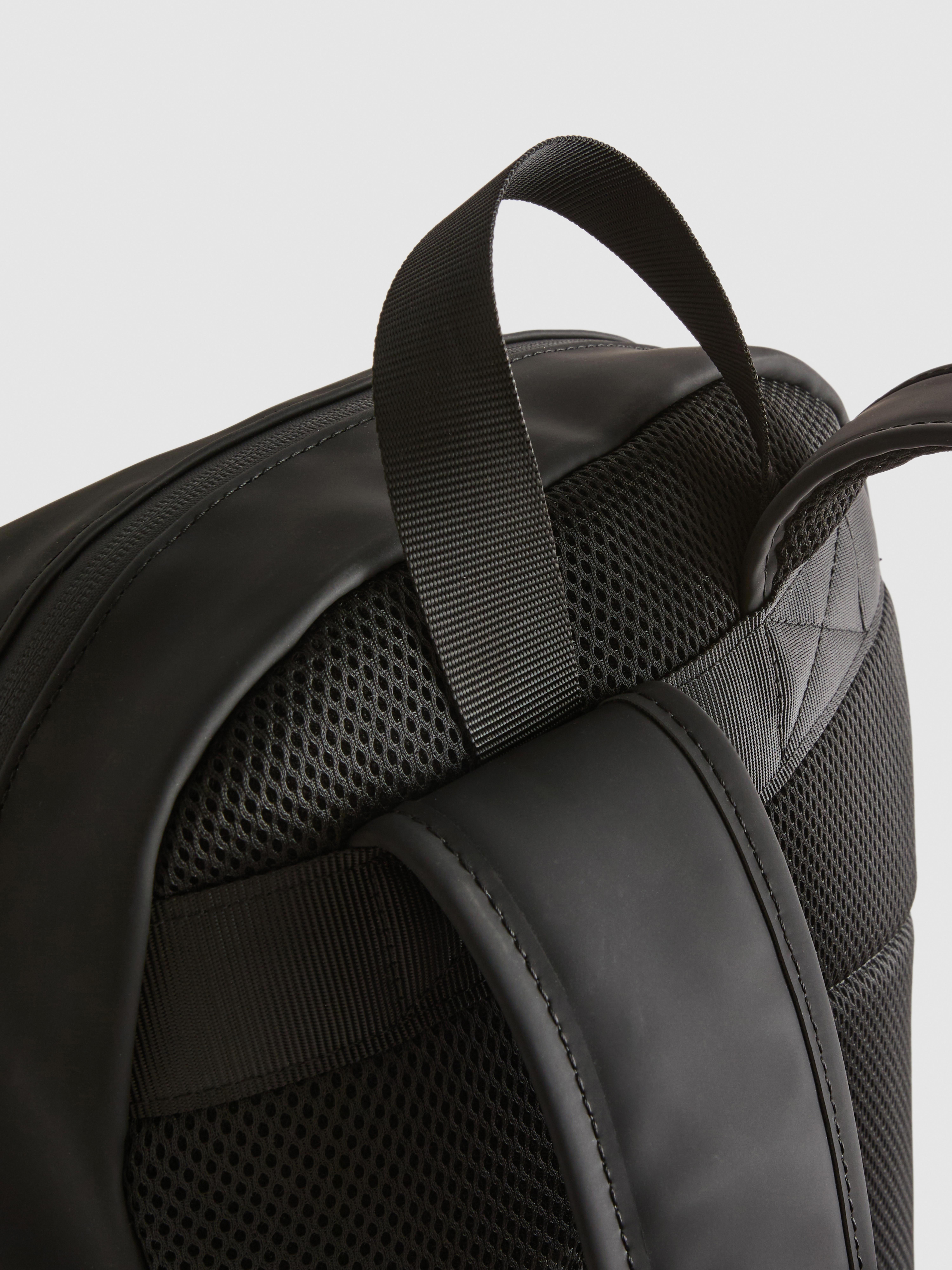 Mochila con bolsillo con cremallera