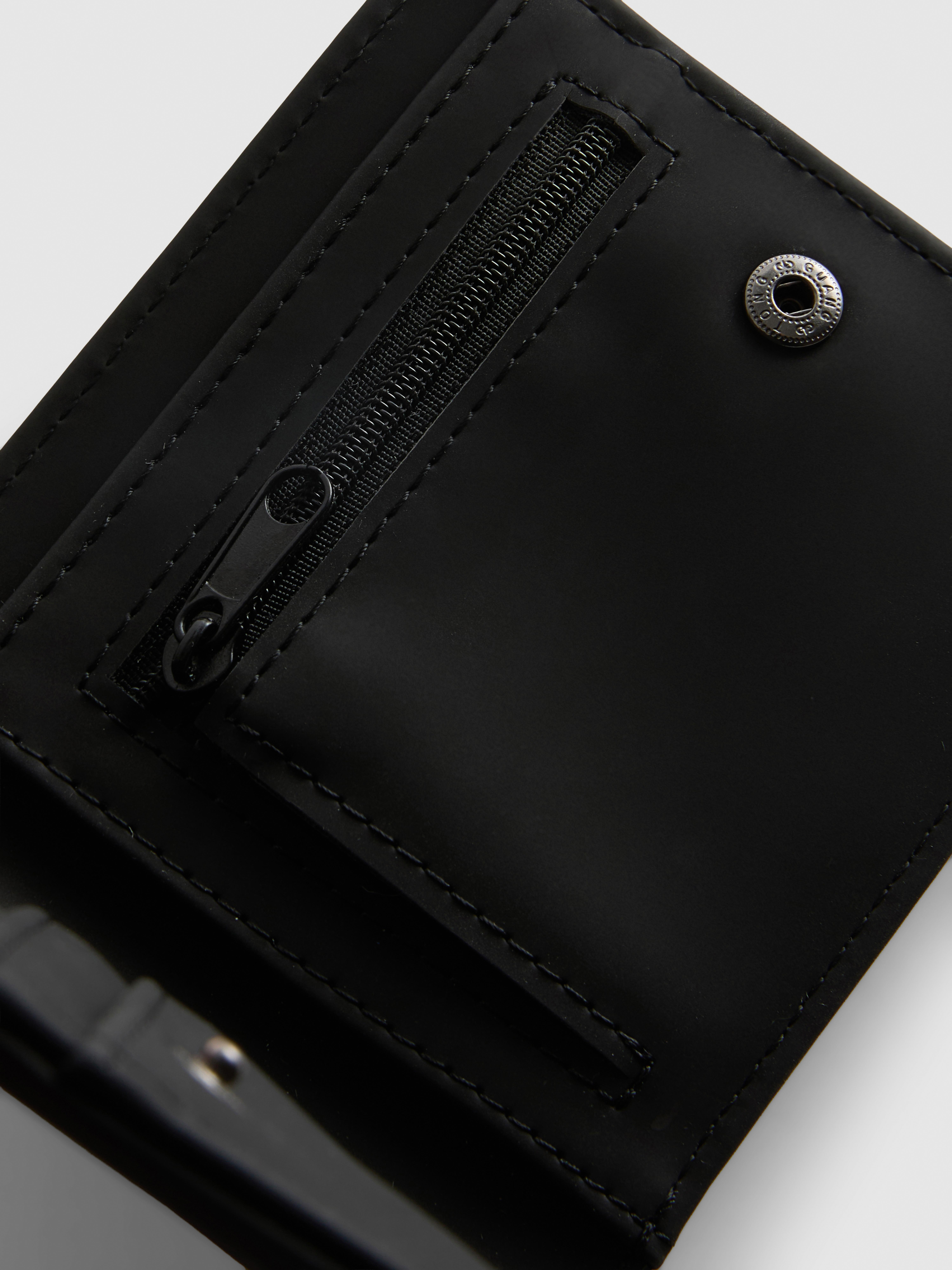 Classic Bifold Wallet