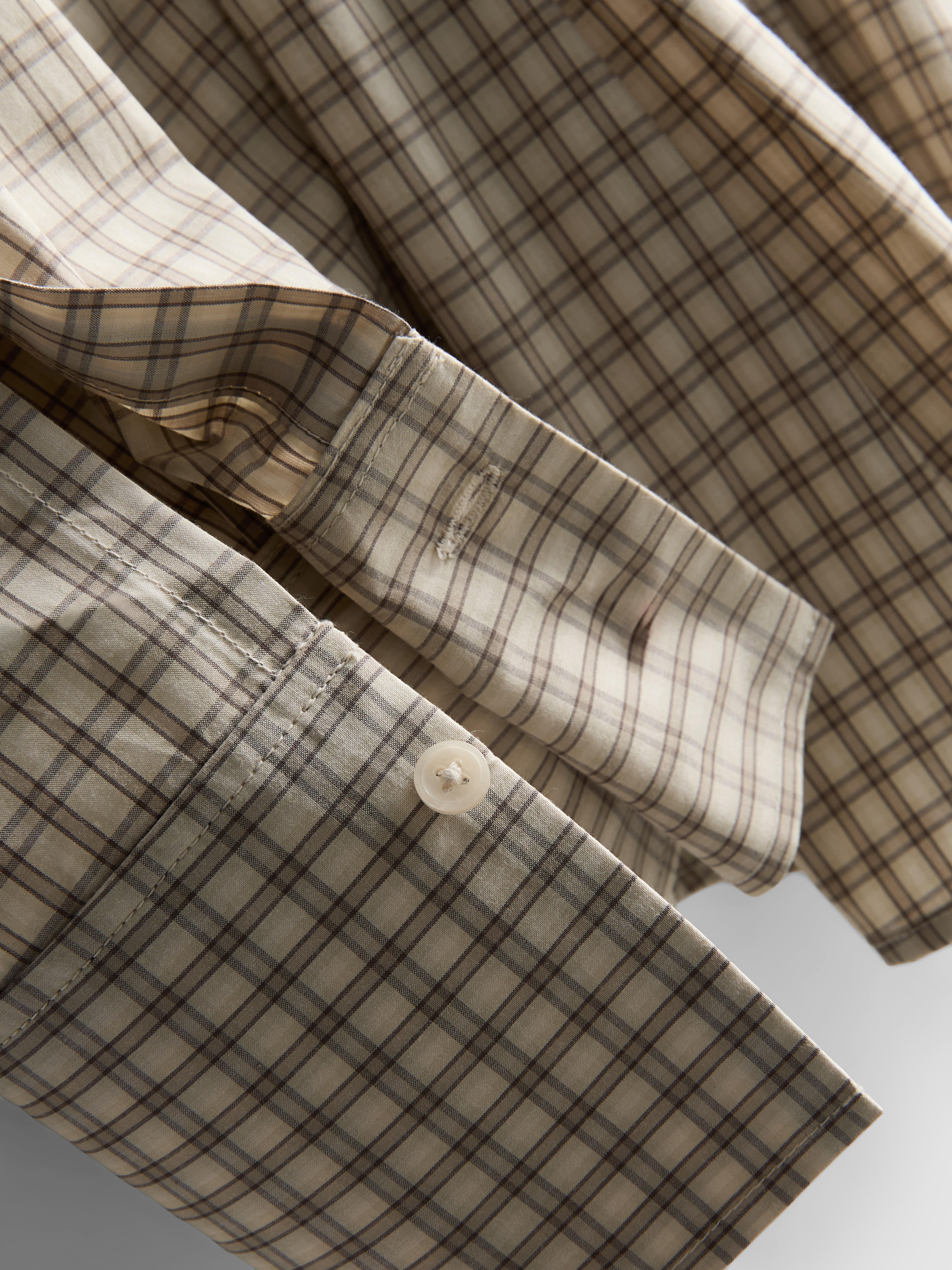 Paula Echevarría Cinched Plaid Shirt