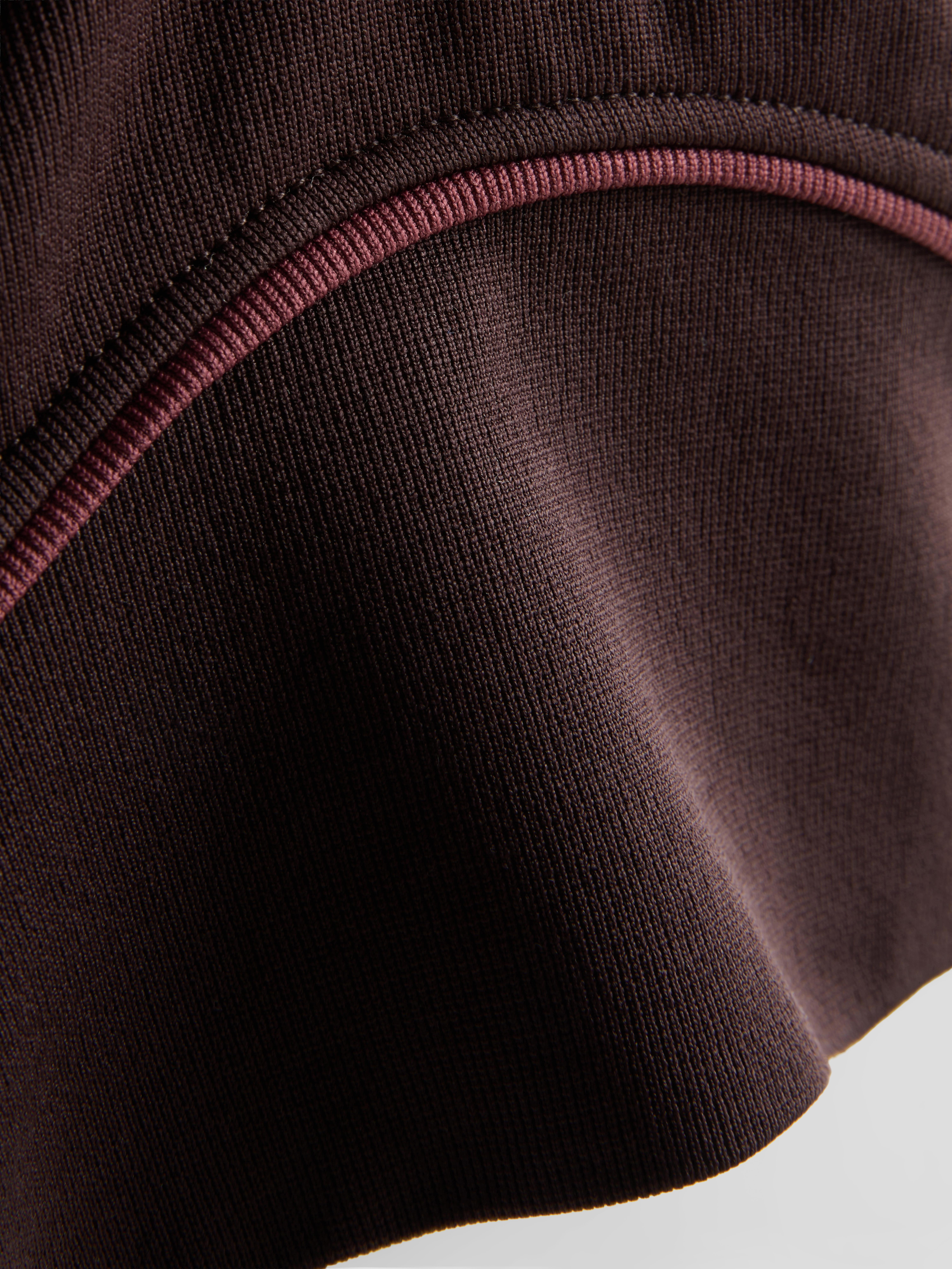 Seamless Pipe-Detail Active Crop Top