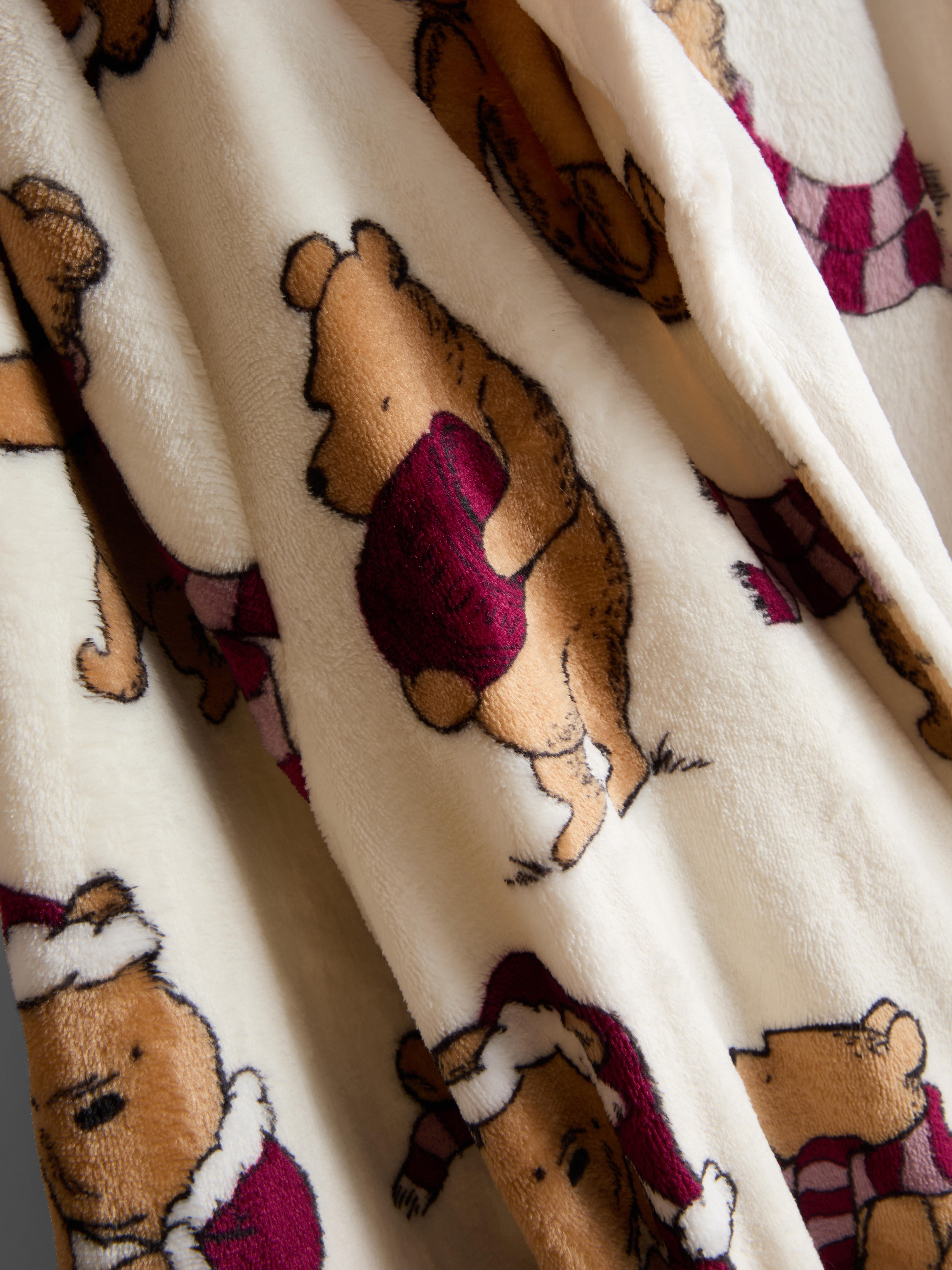 Disney’s Winnie the Pooh Bathrobe