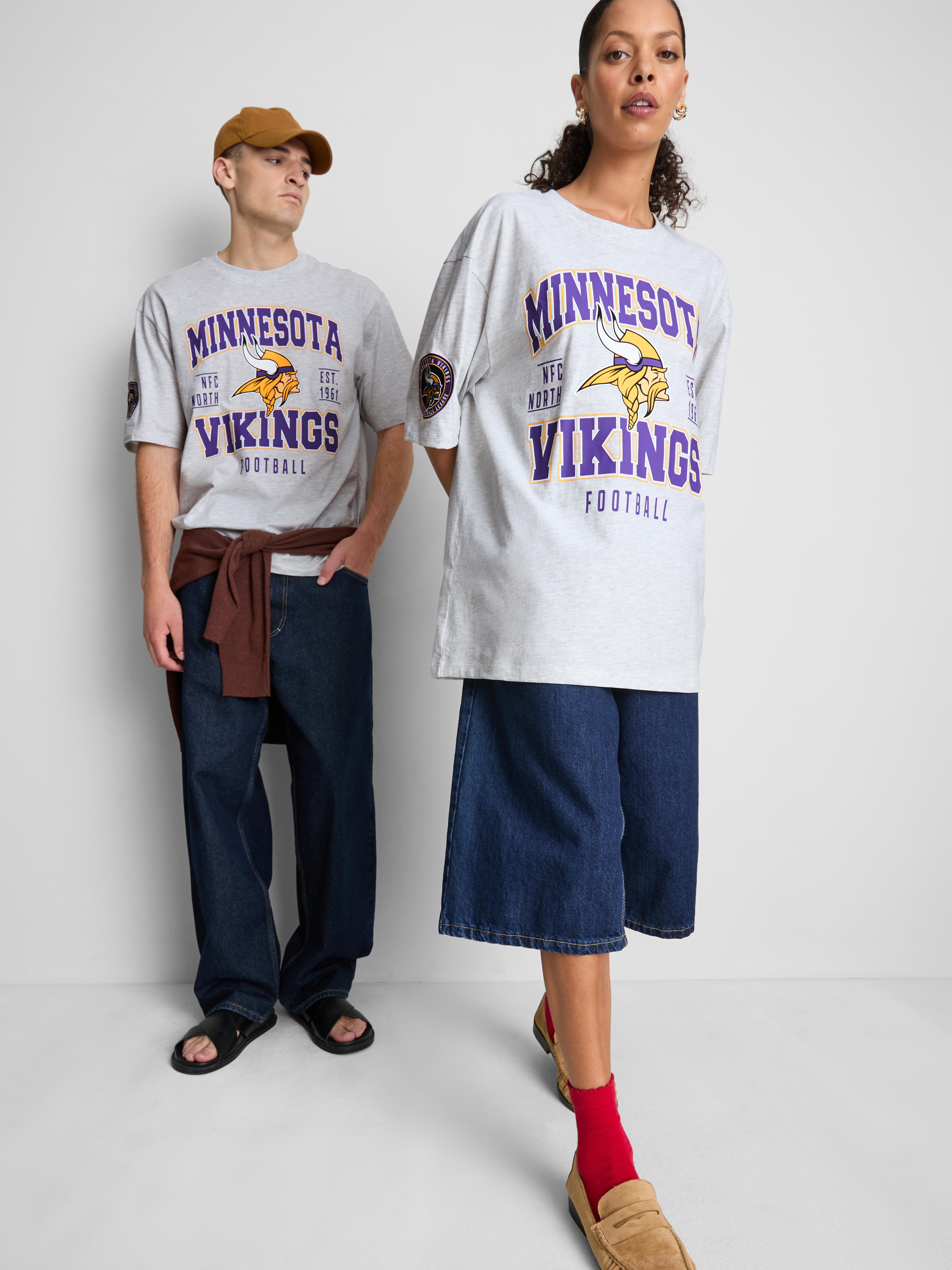Minnesota Vikings Graphic T-Shirt