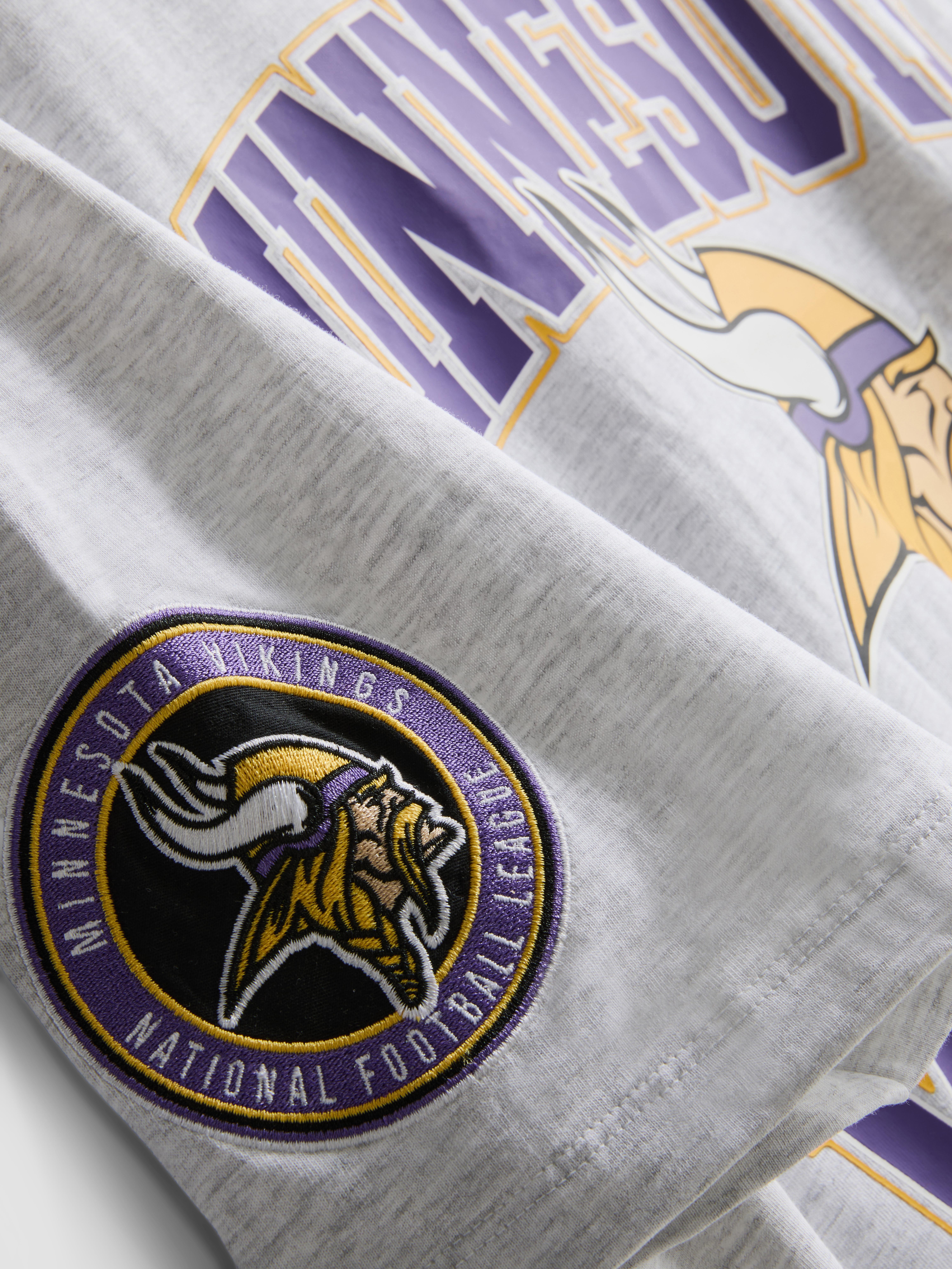 Minnesota Vikings Graphic T-Shirt