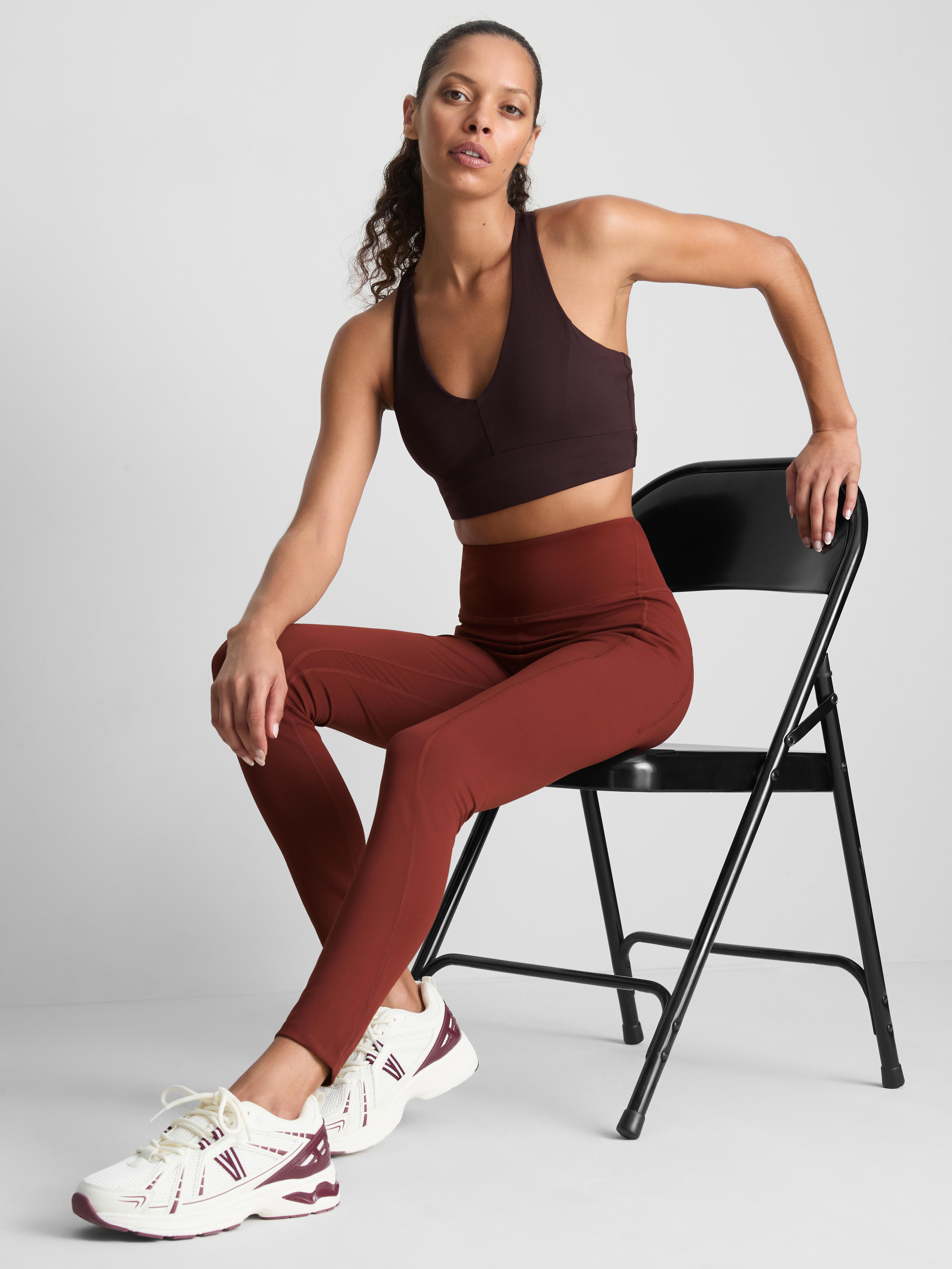 Smooth Support Pocket-Detail Active Leggings