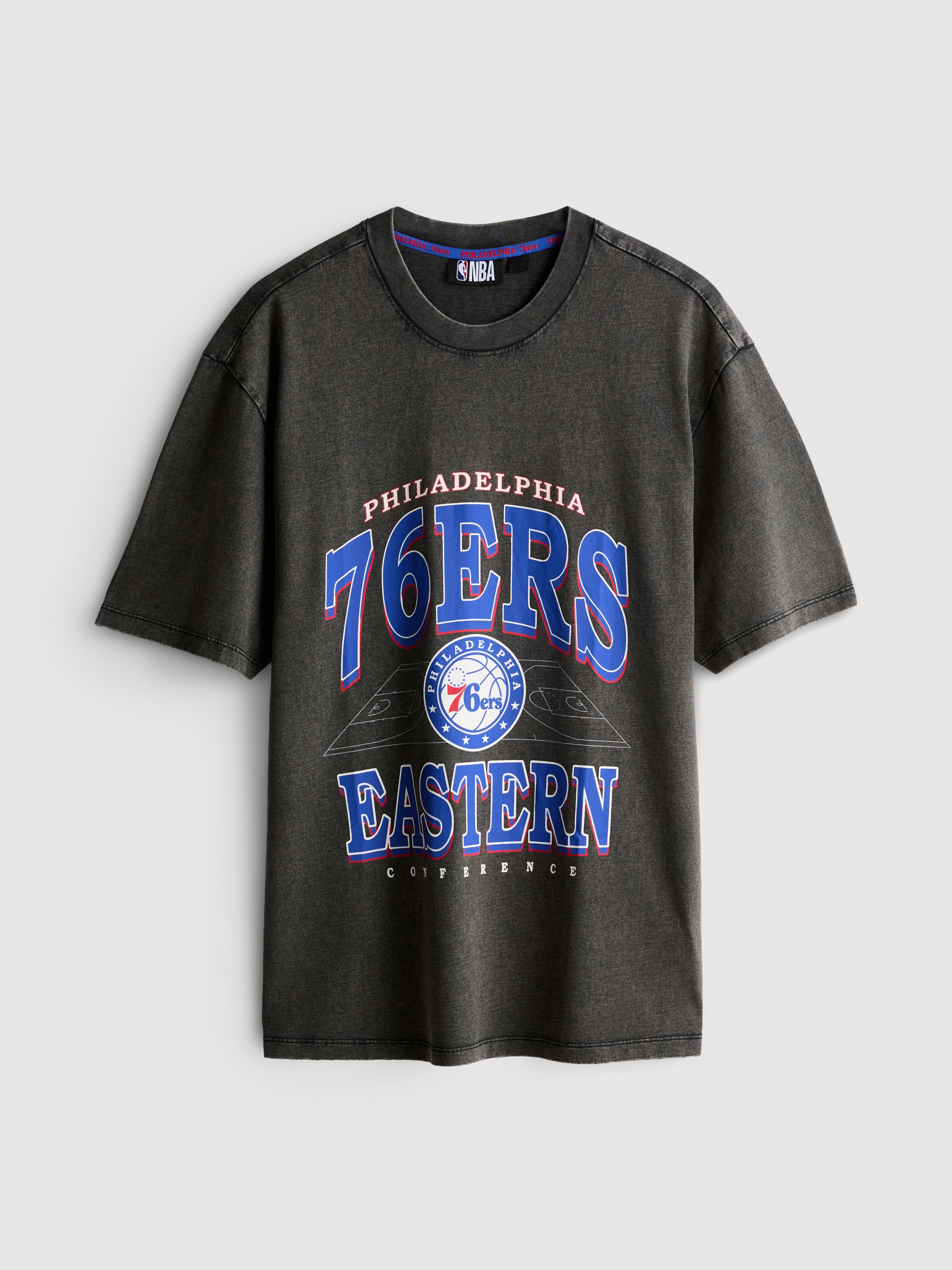 NBA Philadelphia 76ers Pure Cotton Graphic T-Shirt