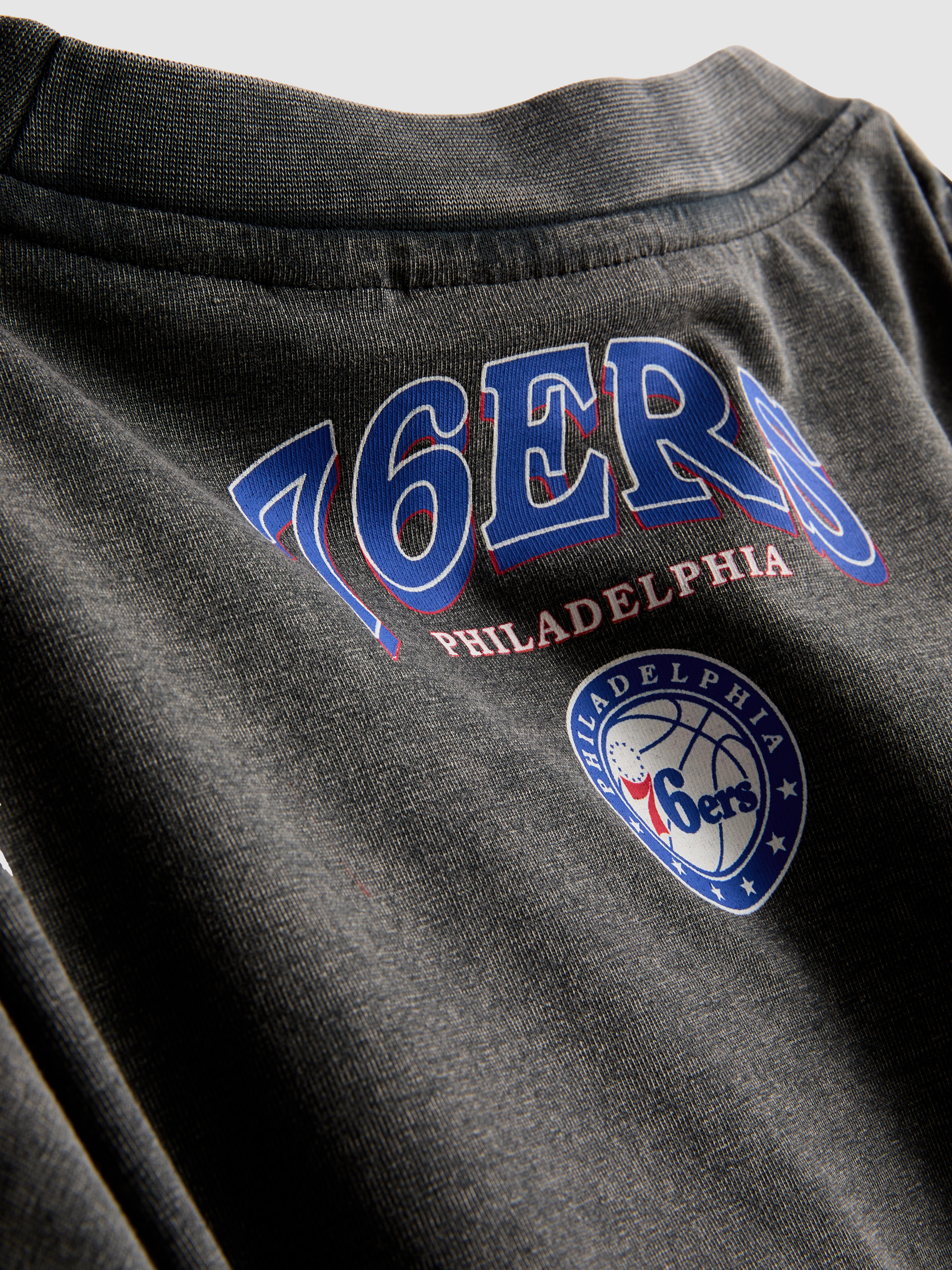 NBA Philadelphia 76ers Pure Cotton Graphic T-Shirt