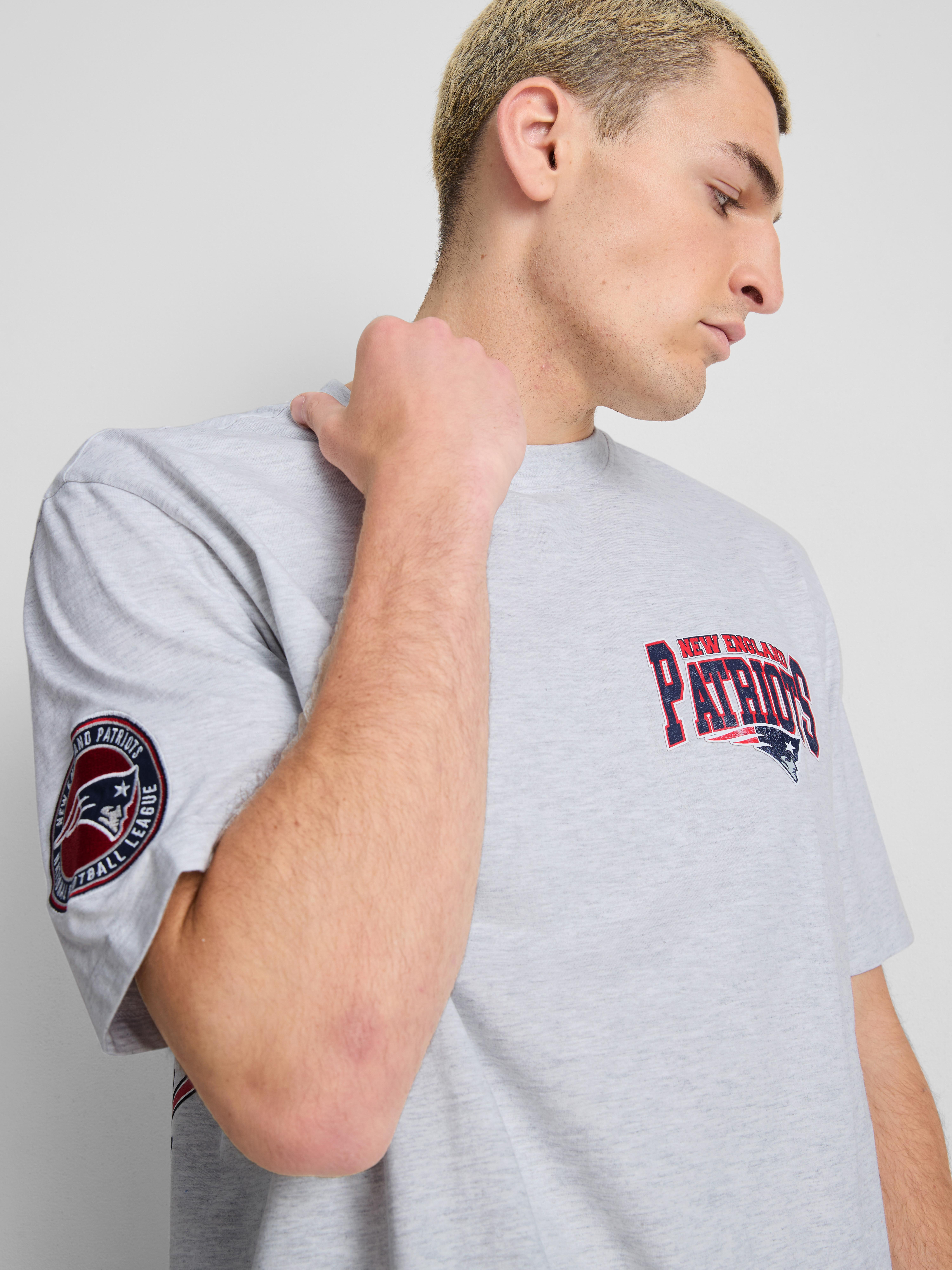 NFL New England Patriots Graphic T-Shirt