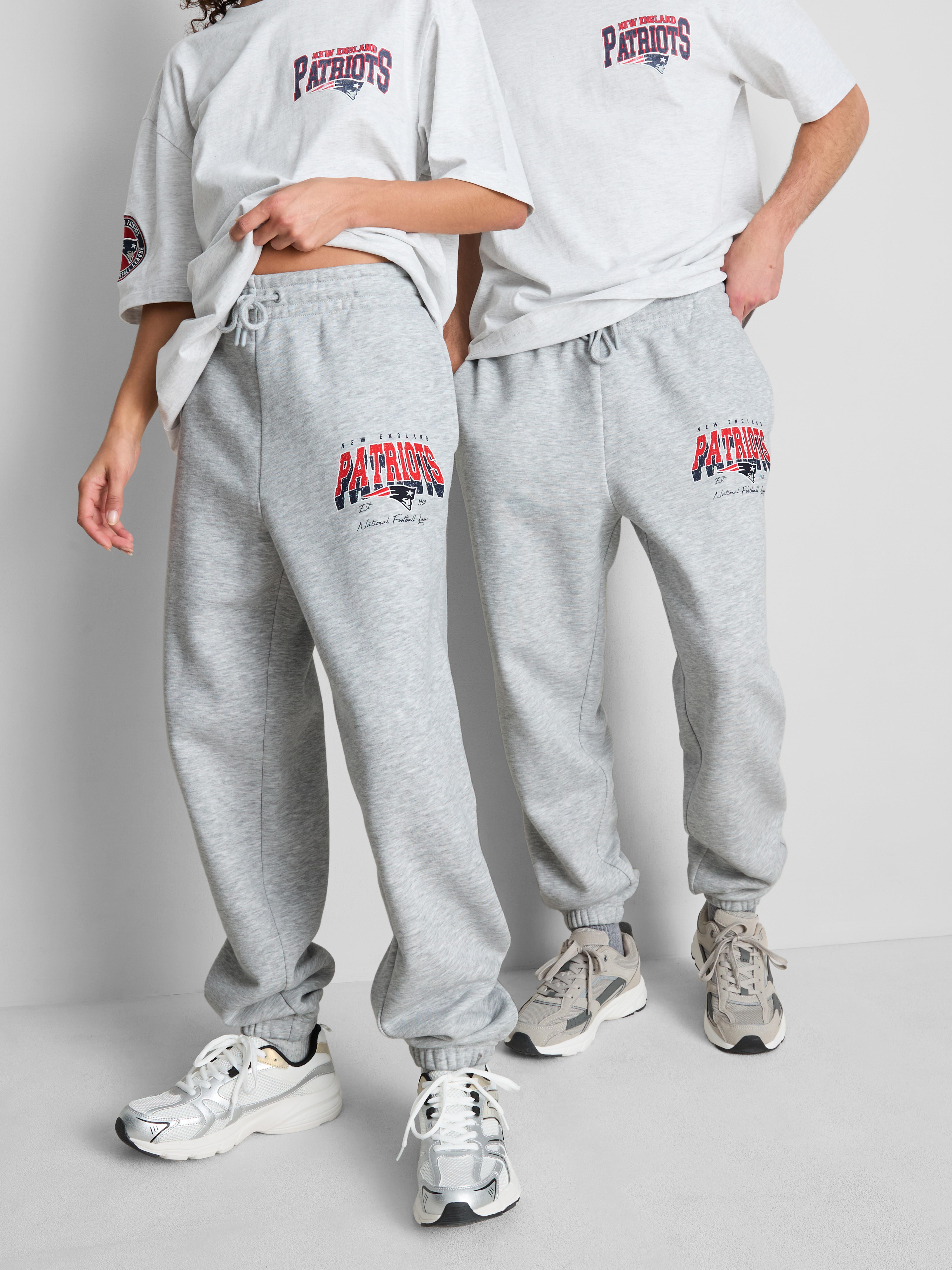 NFL New England Patriots Graphic Joggers