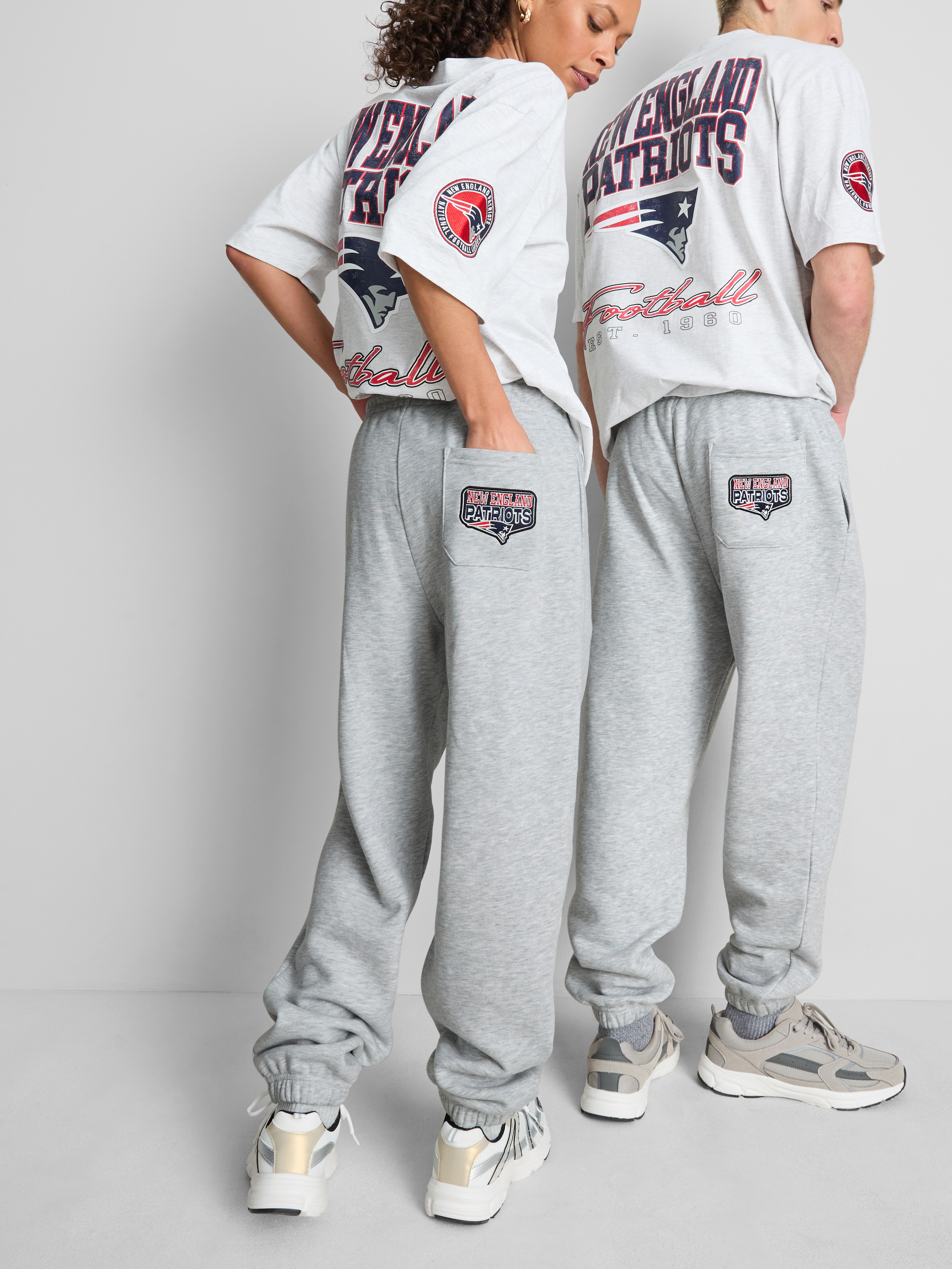 NFL New England Patriots Graphic Joggers