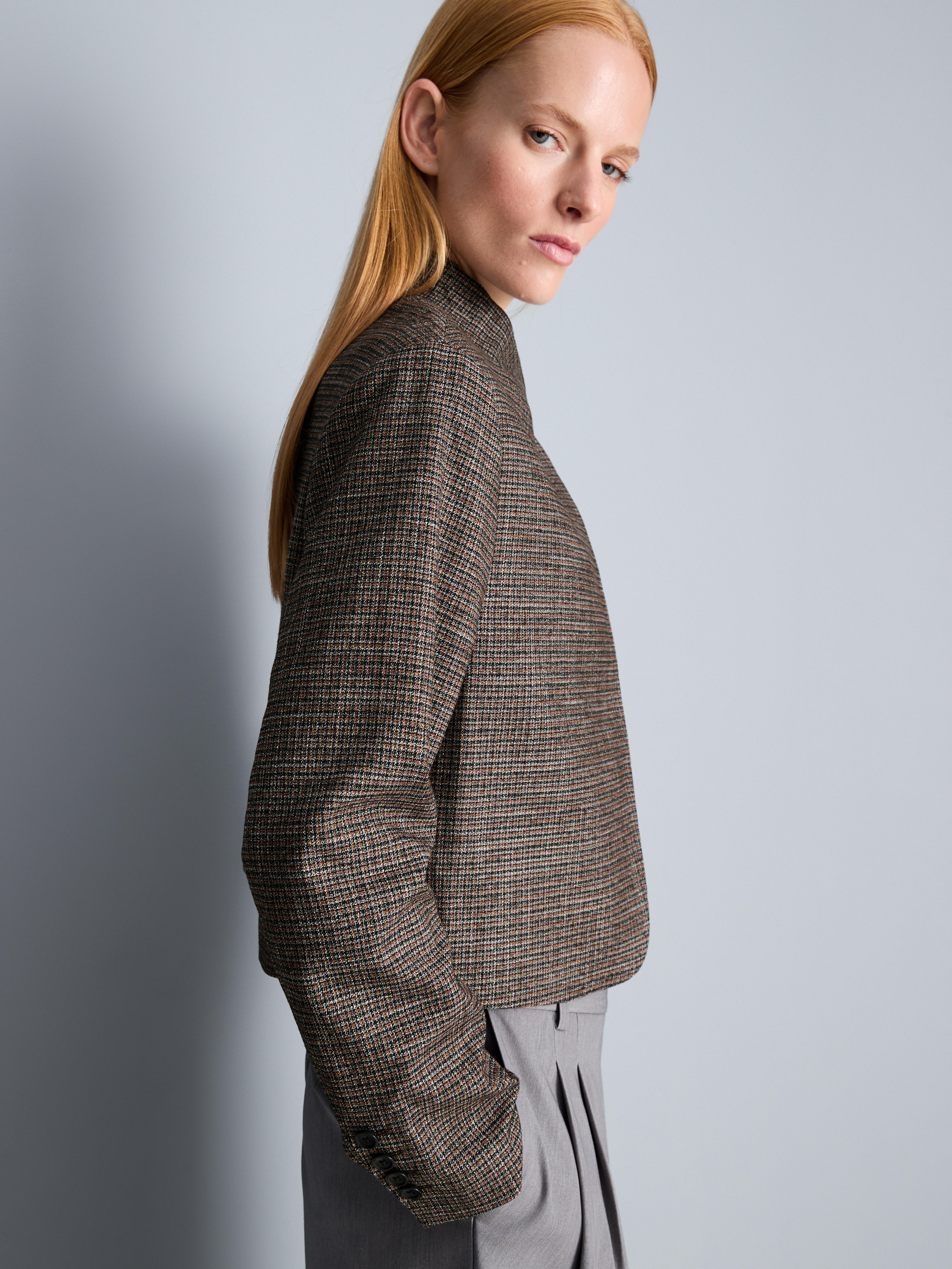 Cropped High-Neck Plaid Blazer