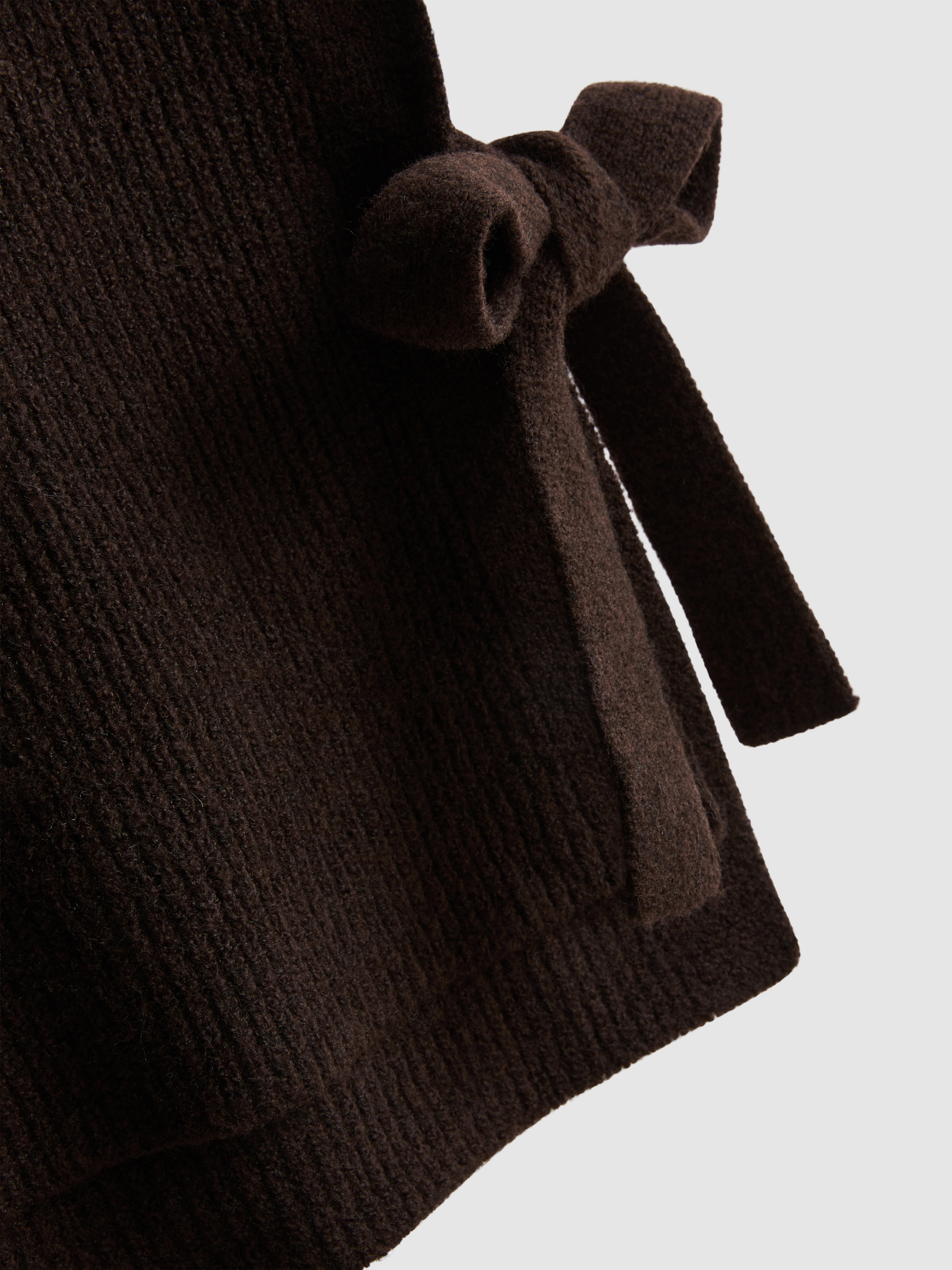 Rib-Knit Bib