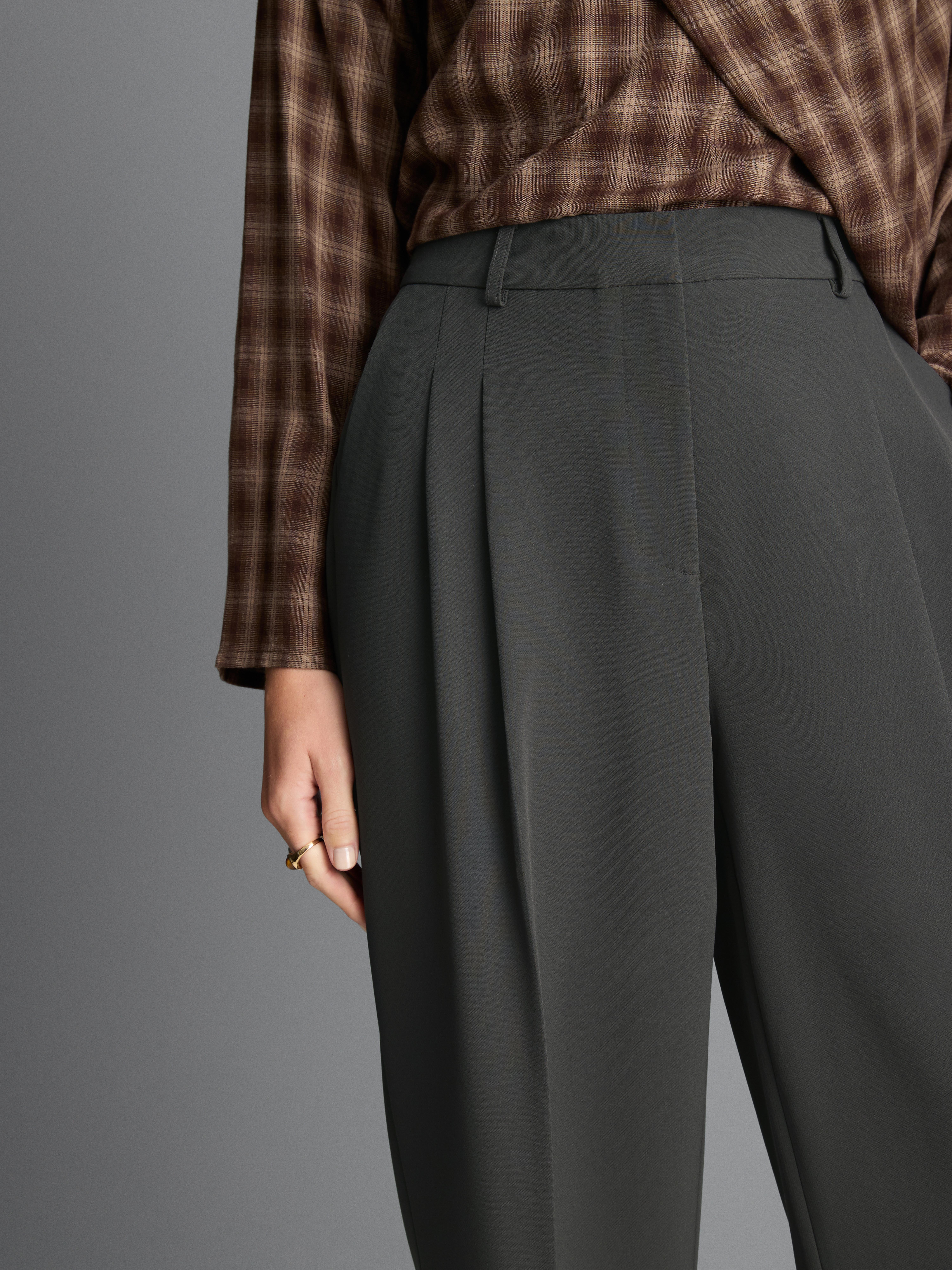 Pleated Wide Leg Pants
