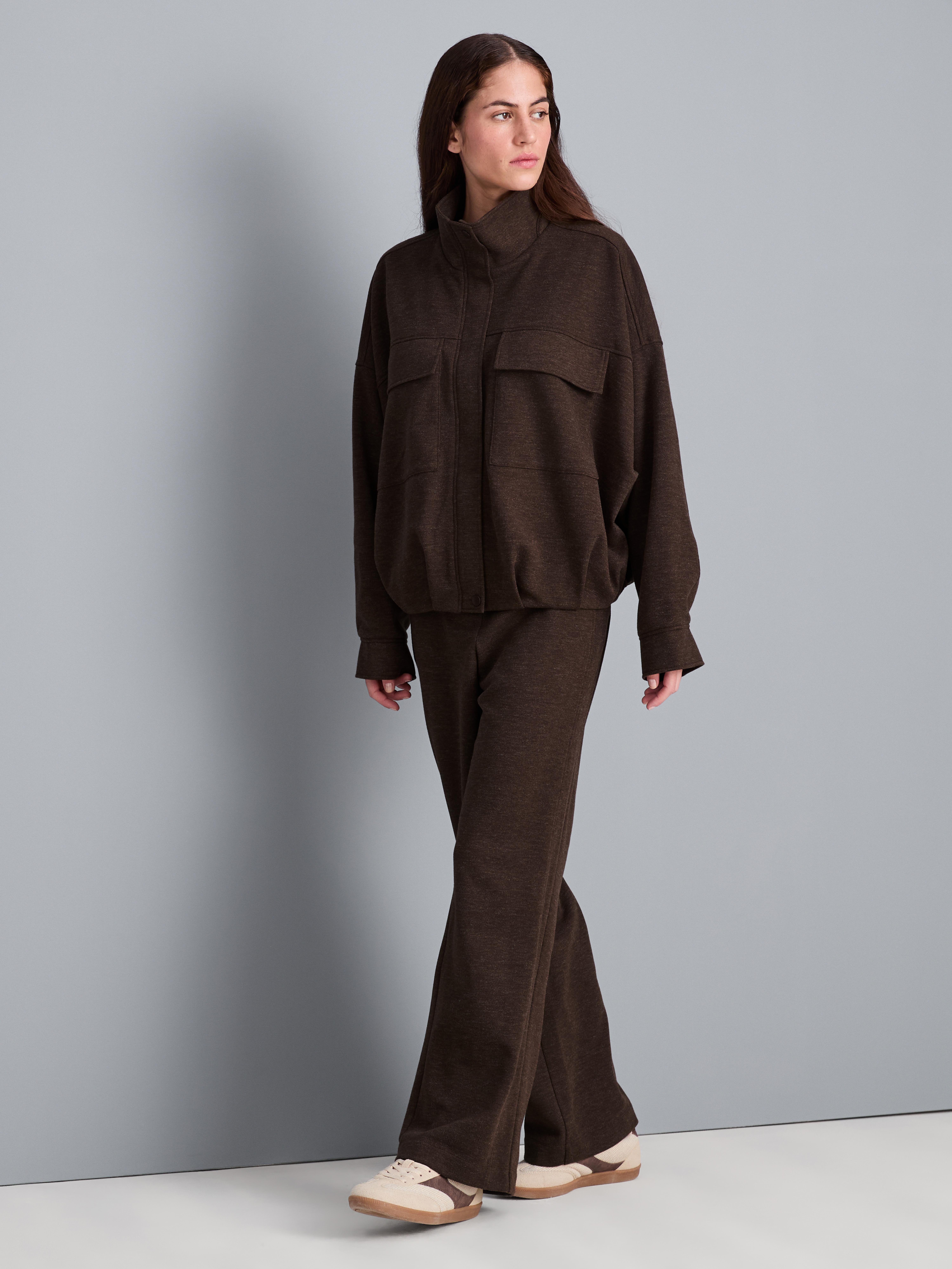 Comfort Straight-Leg Pants