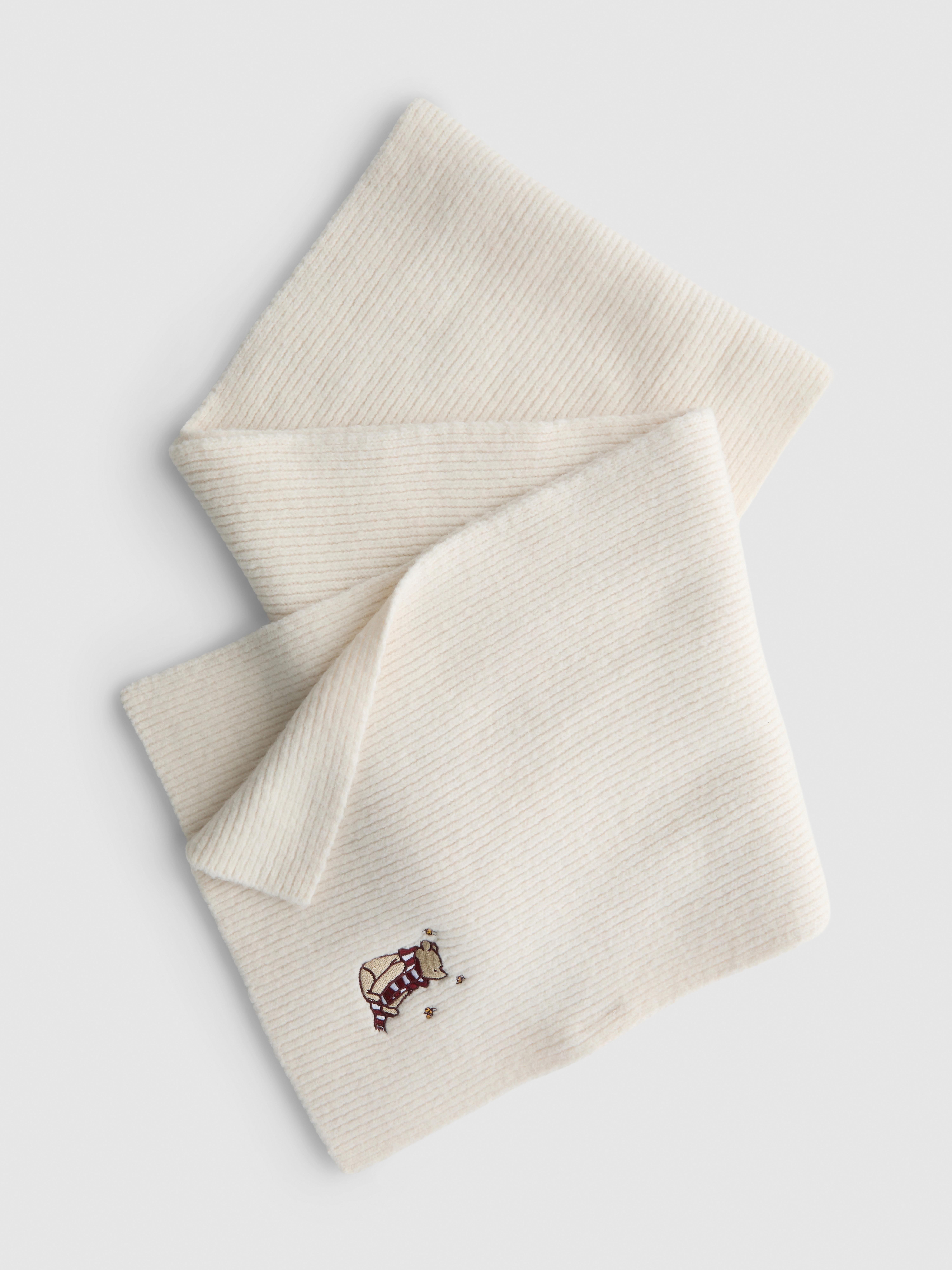 Disney's Winnie the Pooh Ribbed Scarf