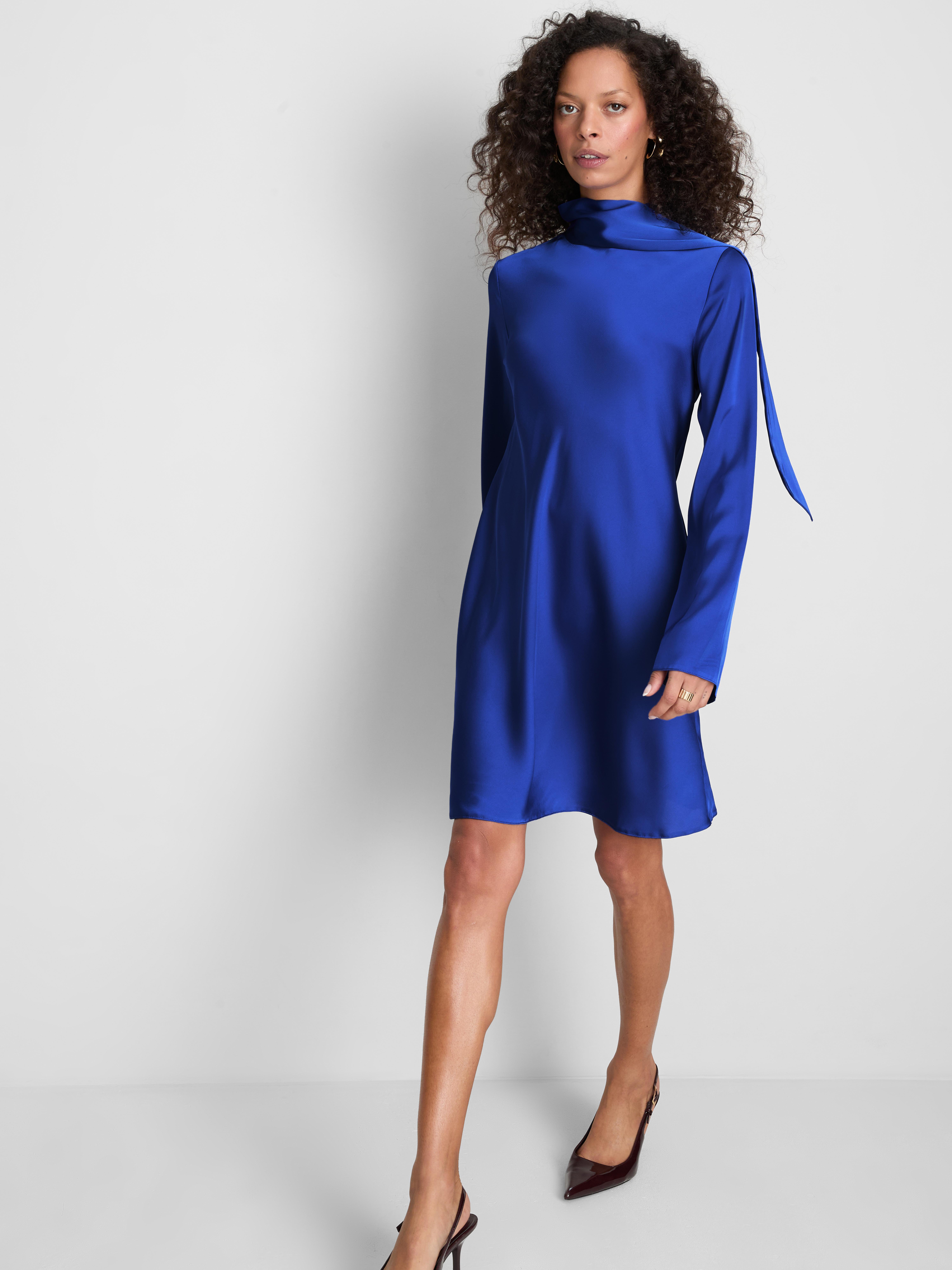 Satijnen mini-jurk met strikkraag - Kobaltblauw - Dames | Primark