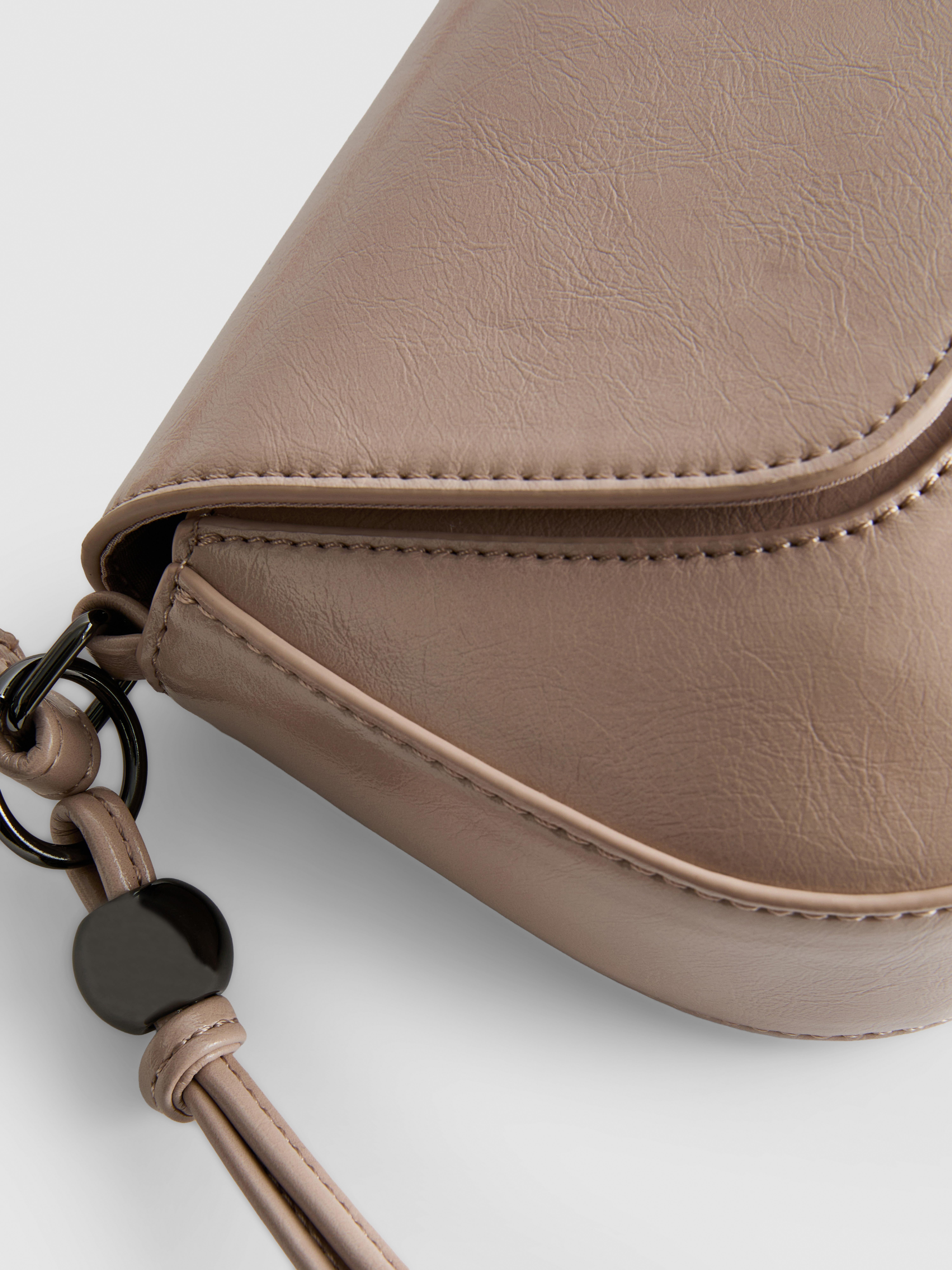 Petit sac à bandoulière et rabat