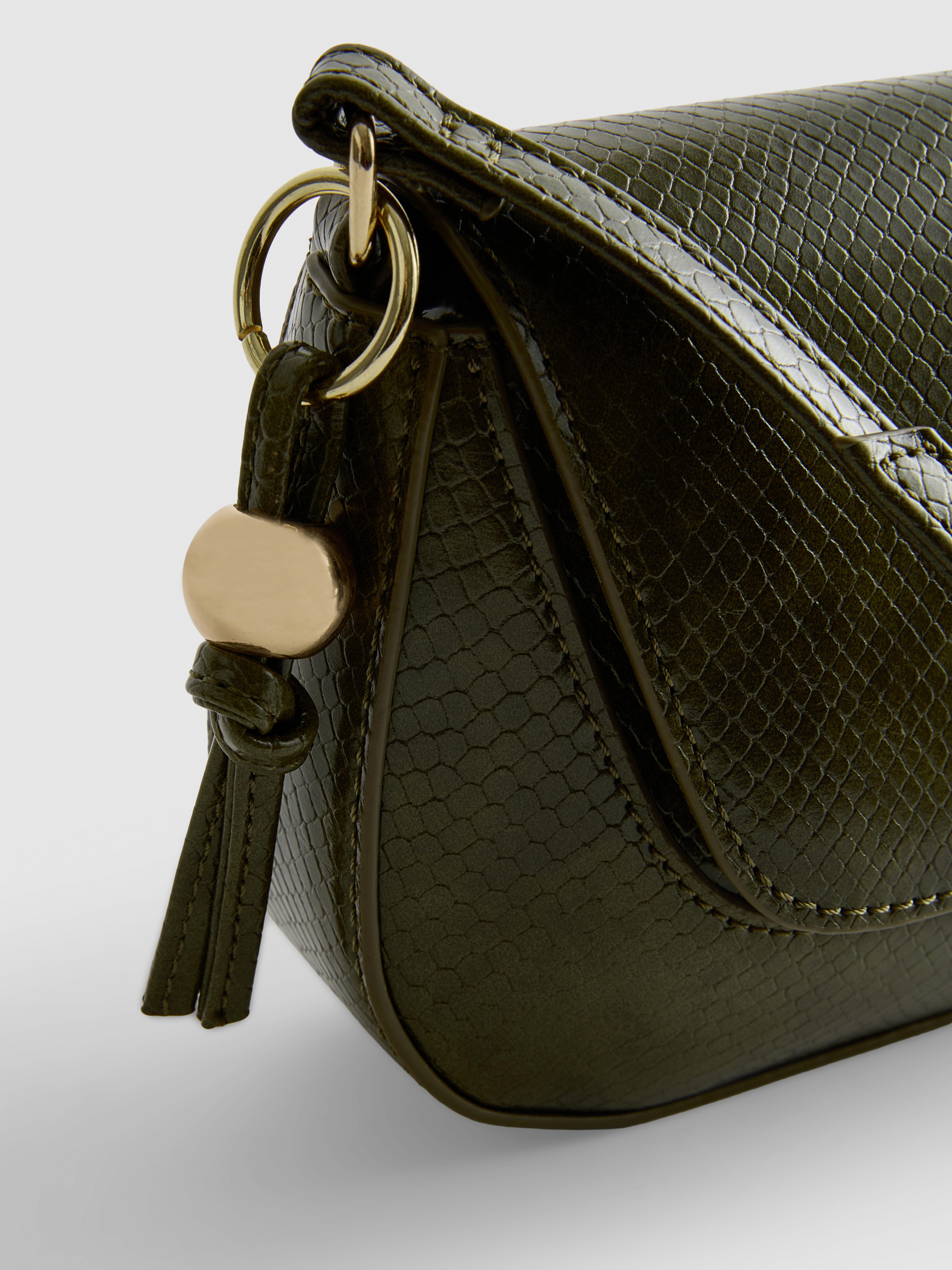 Petit sac à bandoulière et rabat