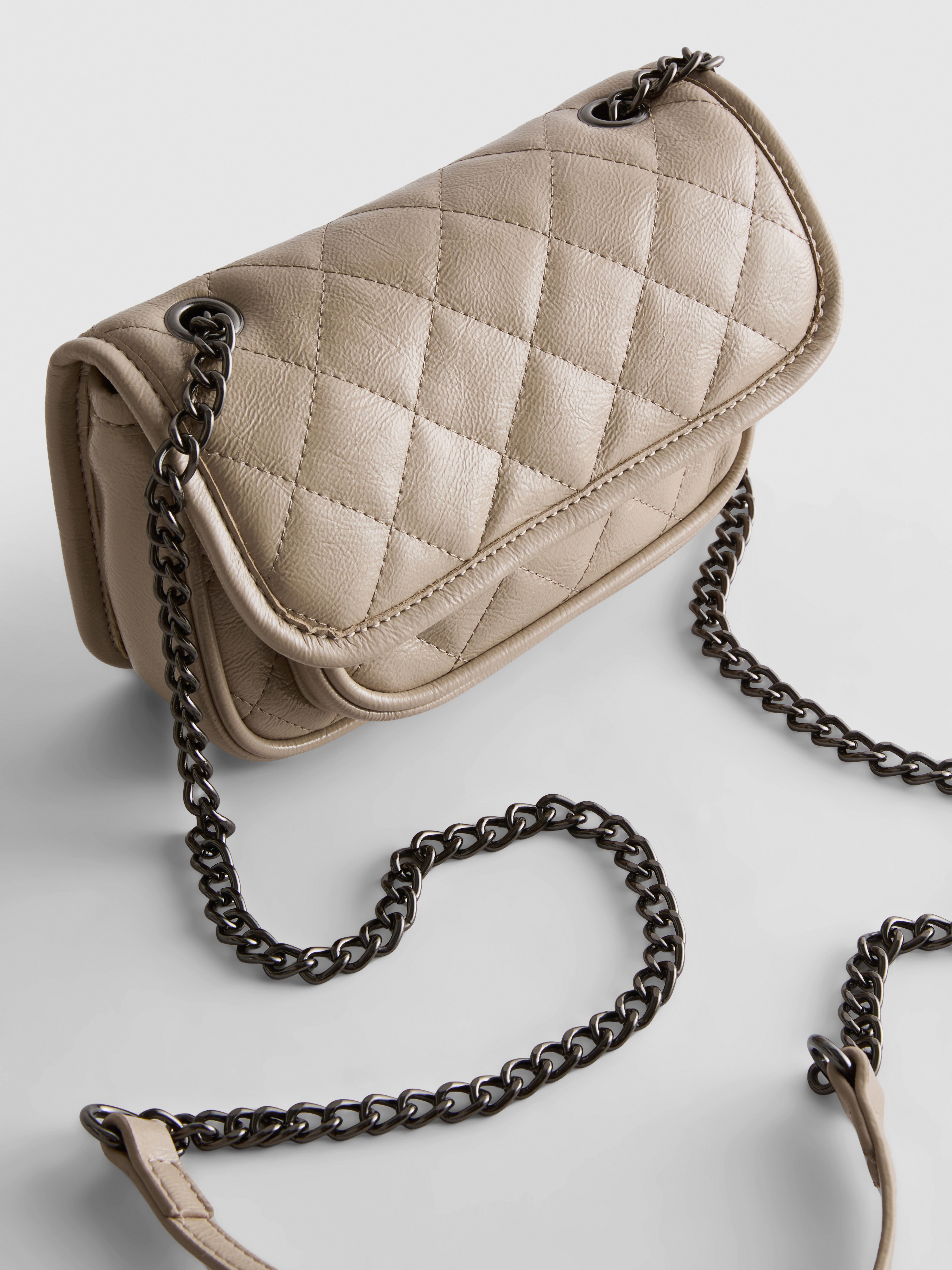 Quilted Chain Strap Bag