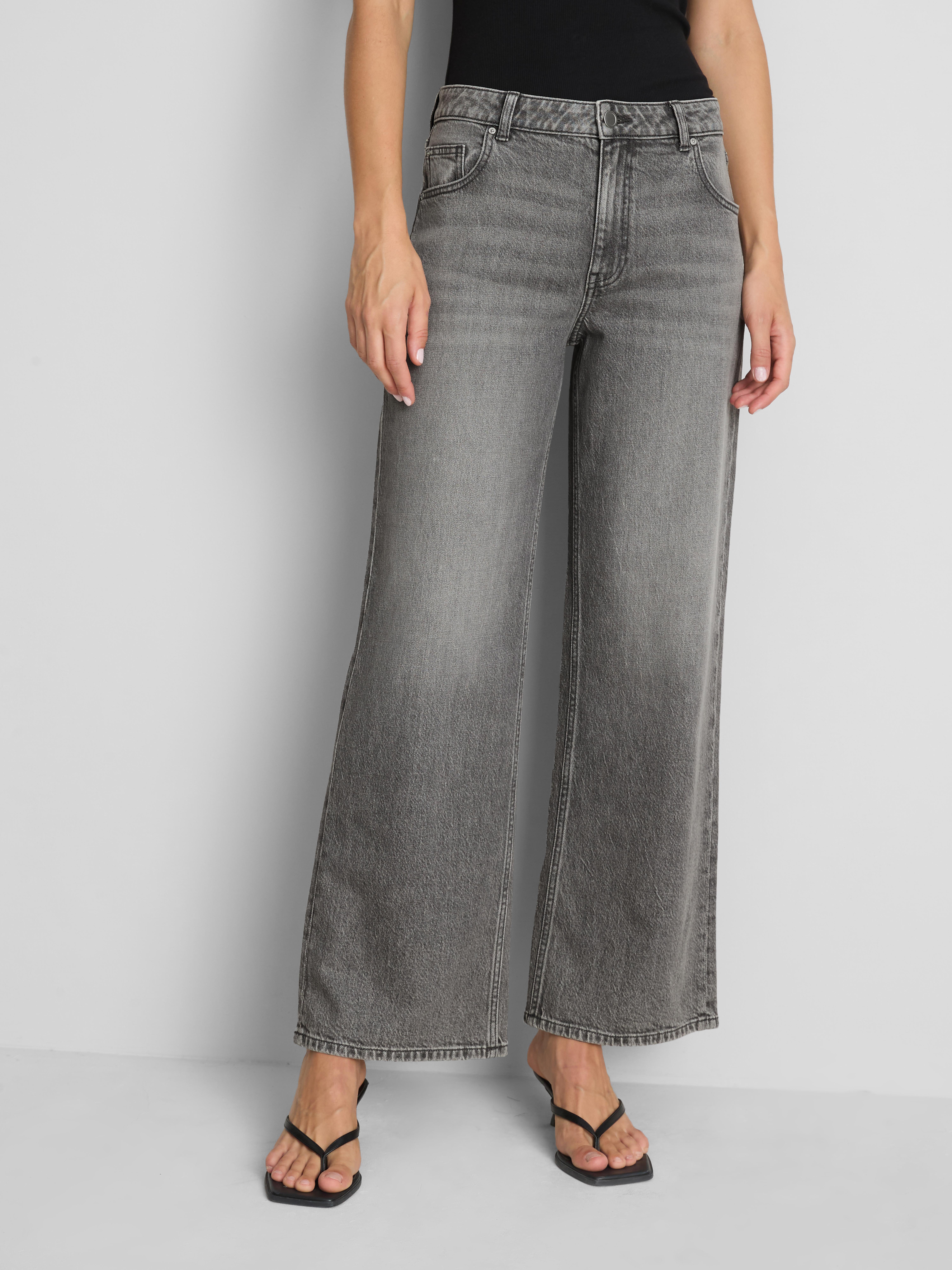 Cotton-Rich Mid Rise Wide Leg Jeans