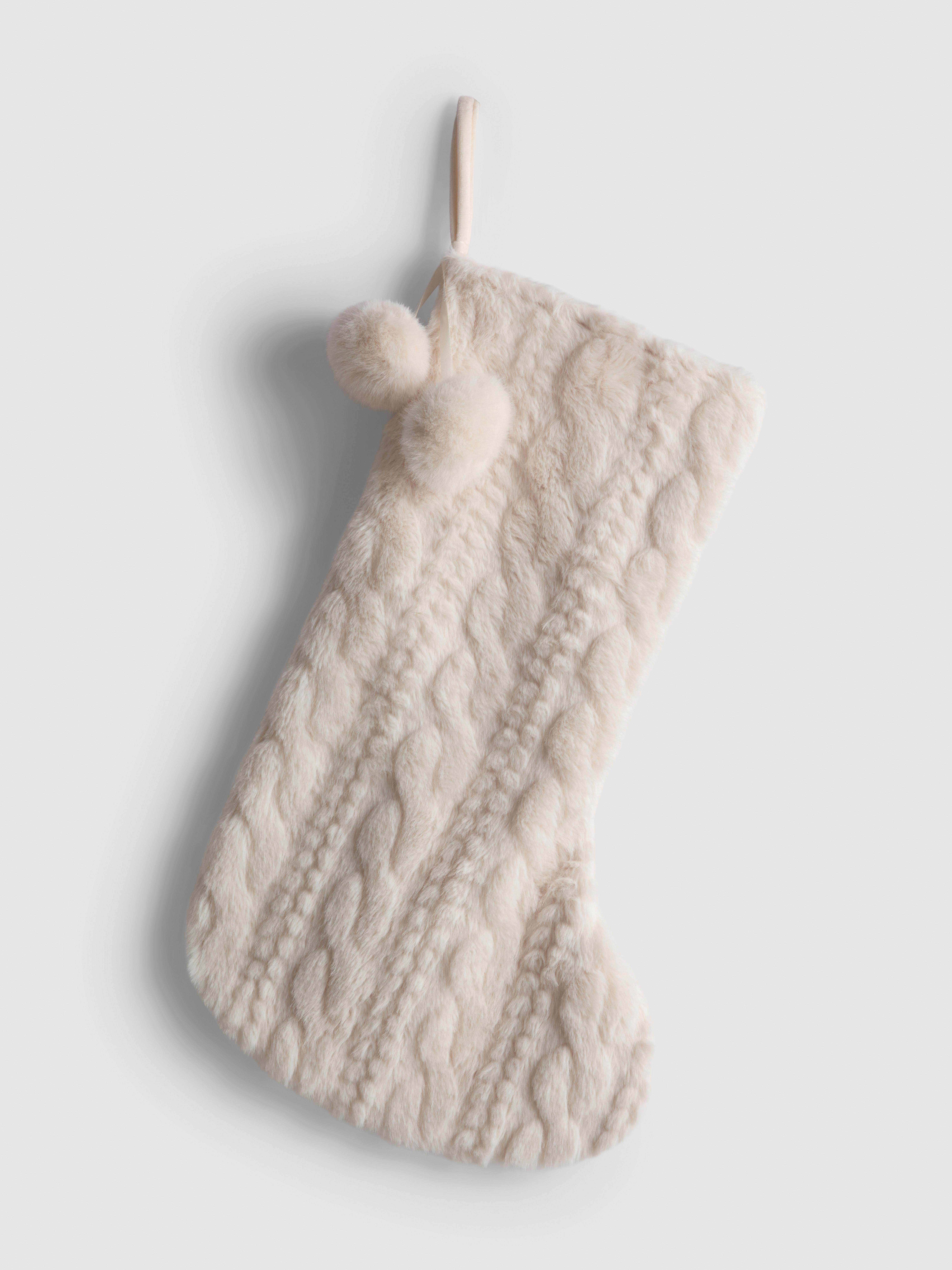 Weihnachtsstrumpf mit Zopfmuster und Pompon