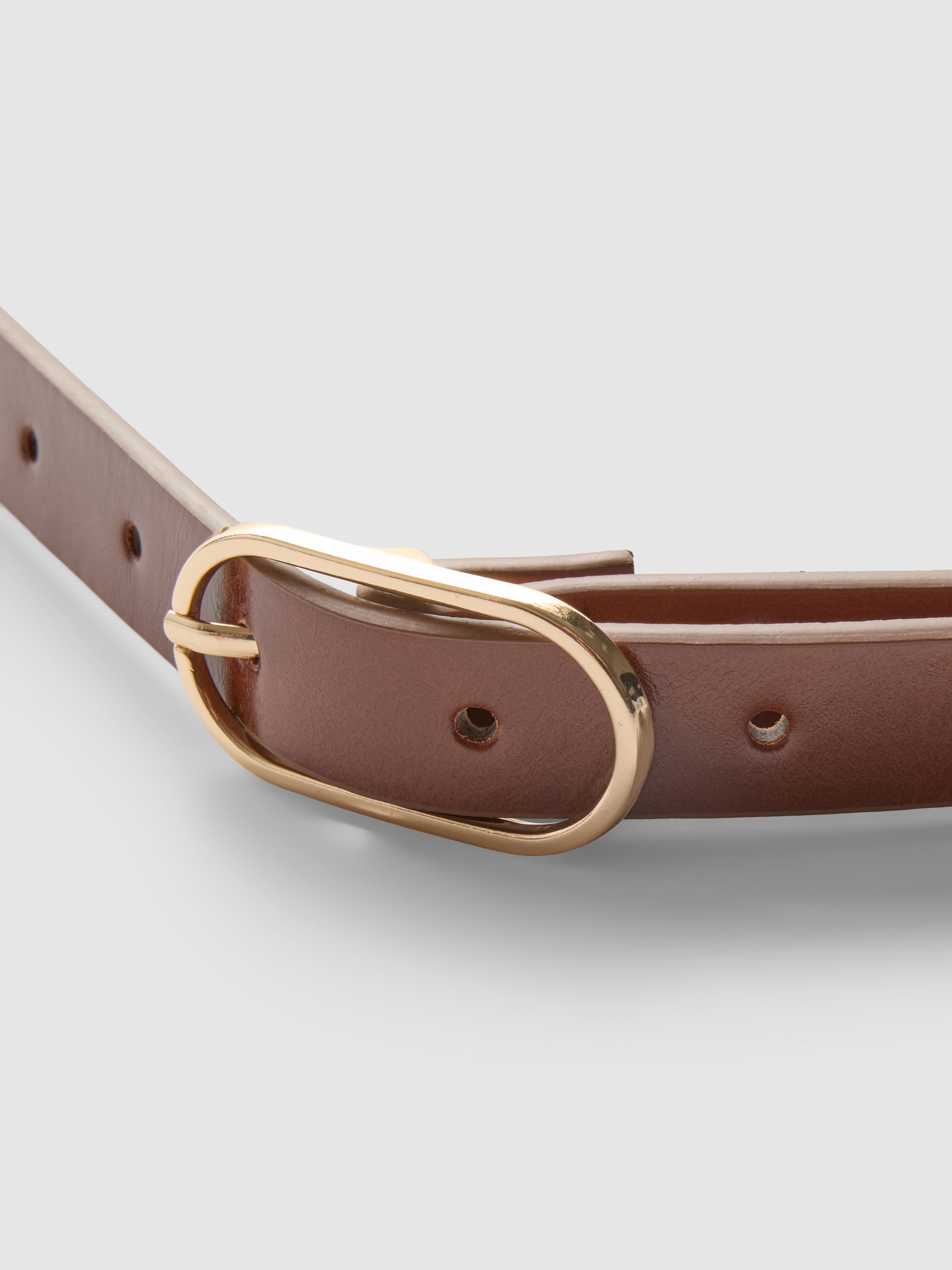 Oval Buckle Skinny Belt